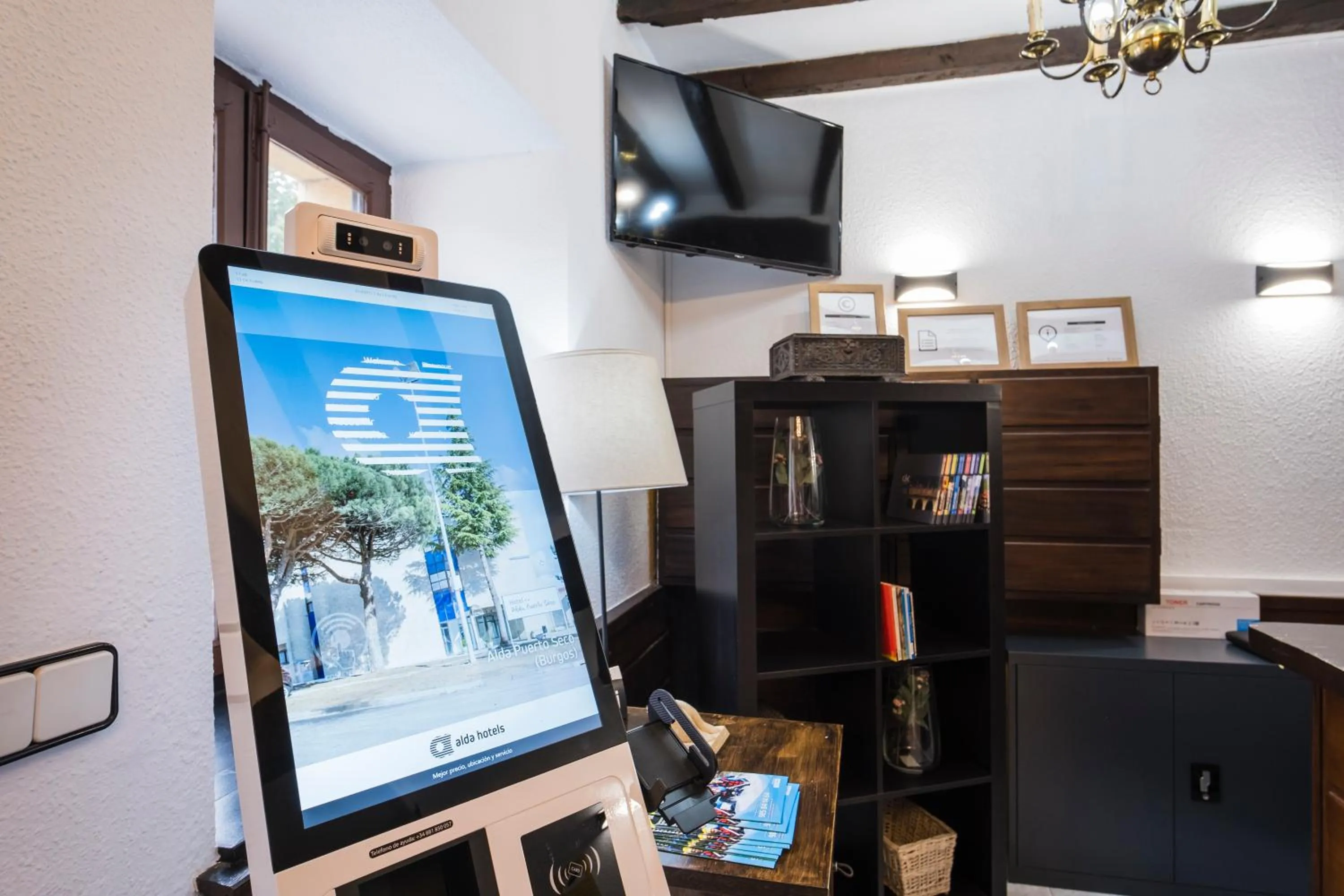 Lobby or reception in Hotel Alda Puerto Calderón