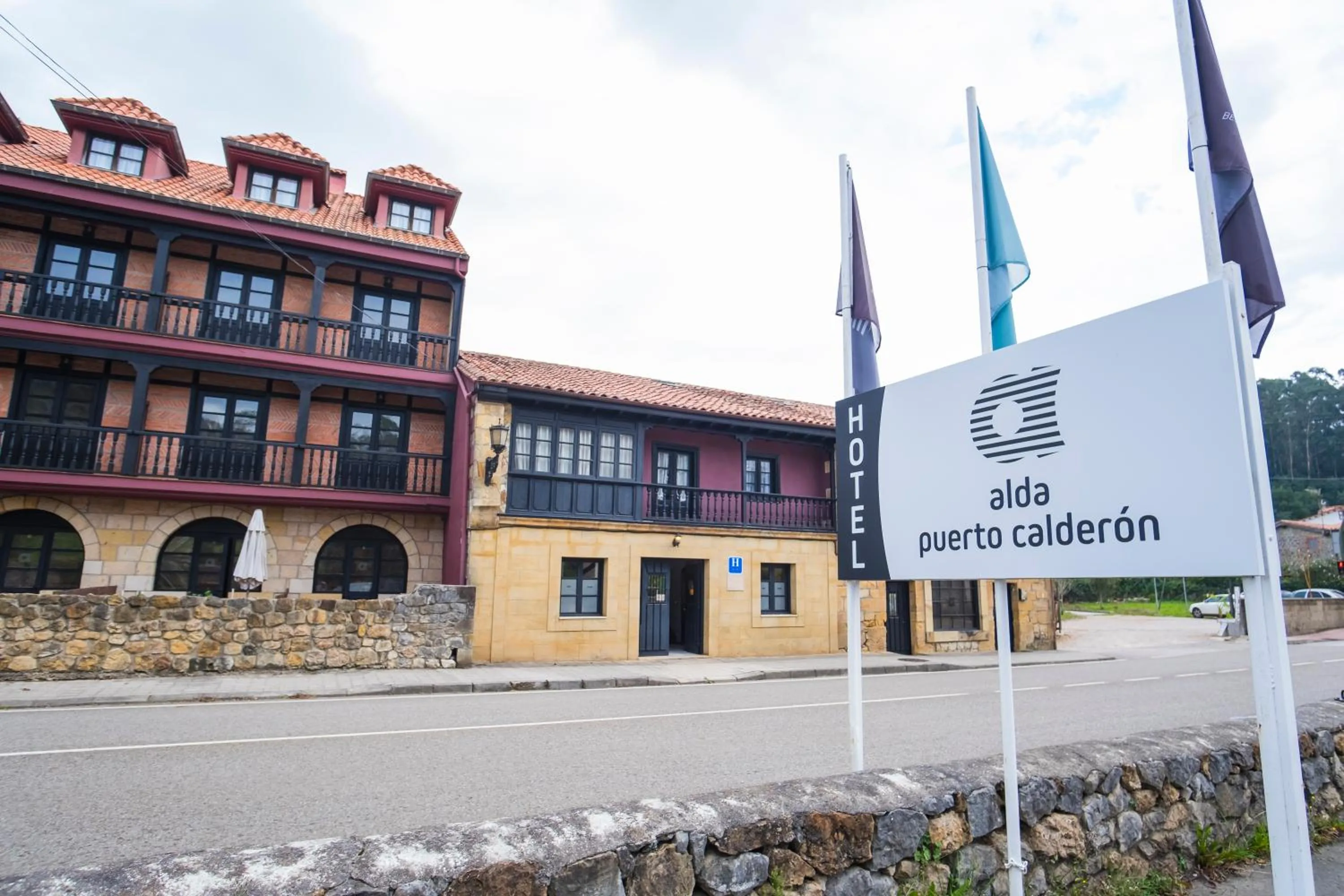 Property building in Hotel Alda Puerto Calderón