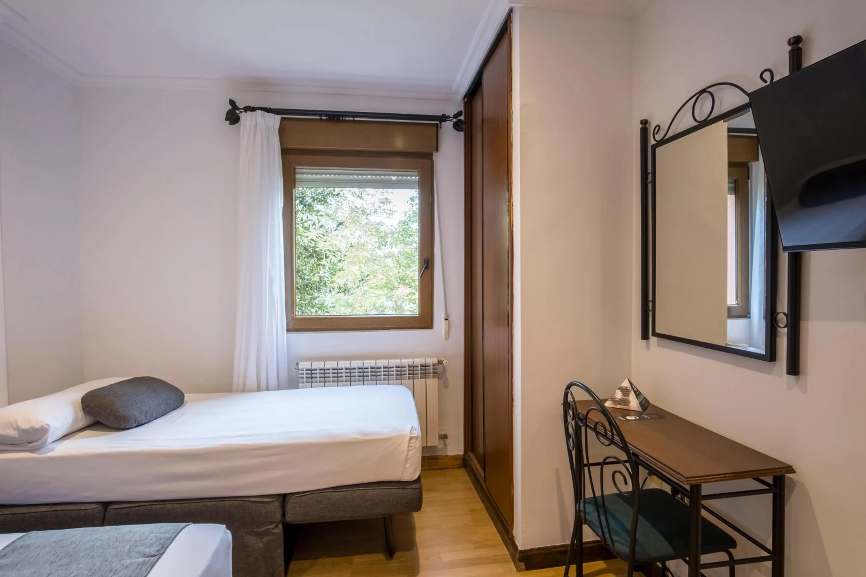 Bedroom in Hotel Alda Puerto Calderón