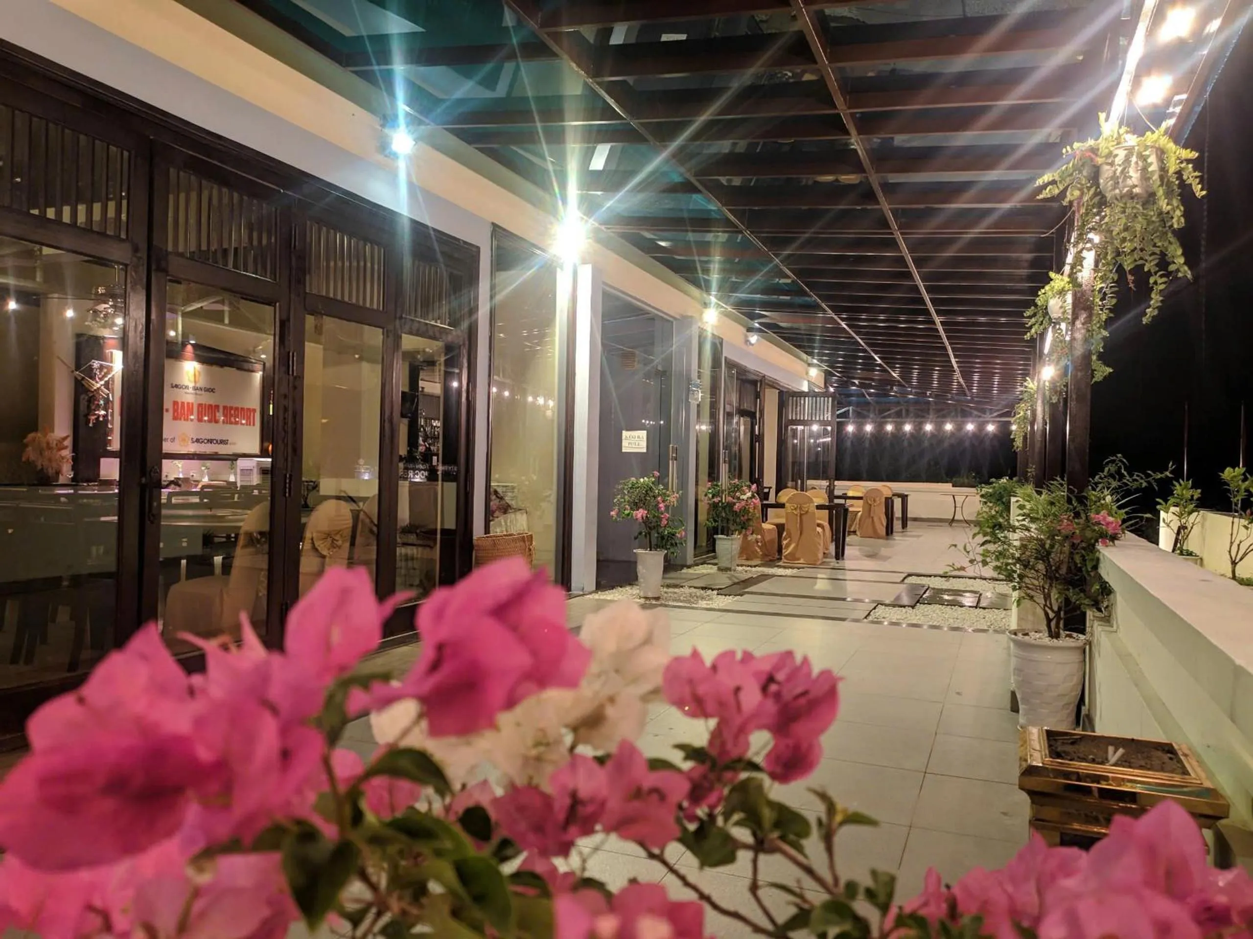 Restaurant/places to eat in Sài Gòn - Bản Giốc Resort