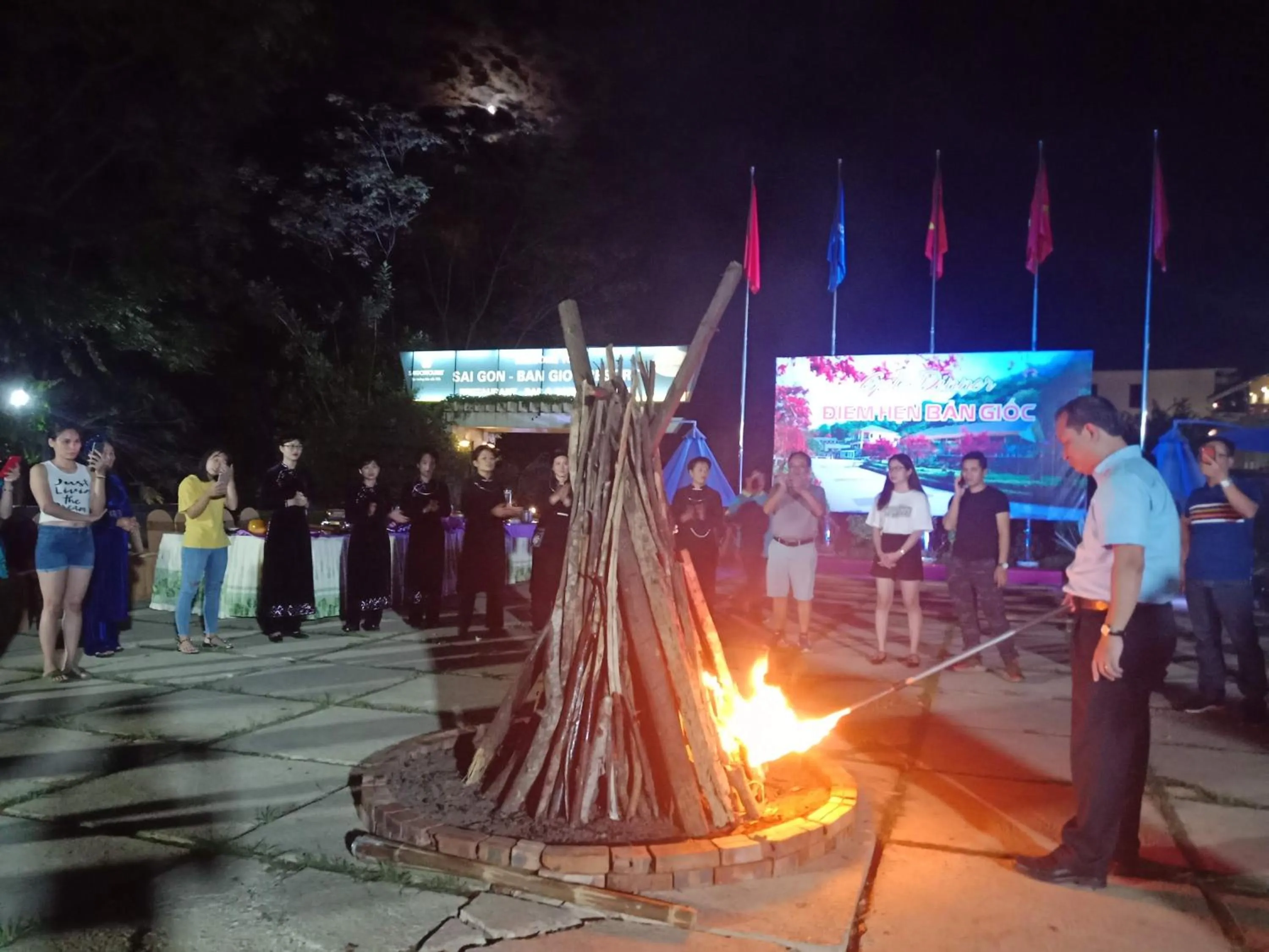 Banquet/Function facilities in Sài Gòn - Bản Giốc Resort