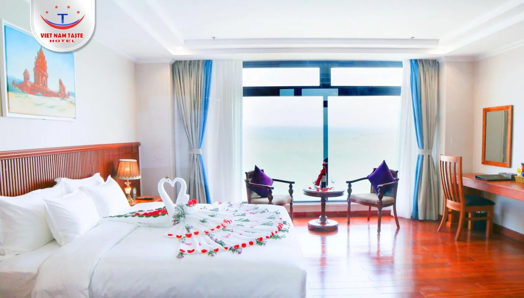 Sea view, Bed in Vietnam Taste Hotel Quy Nhon - Beachfront