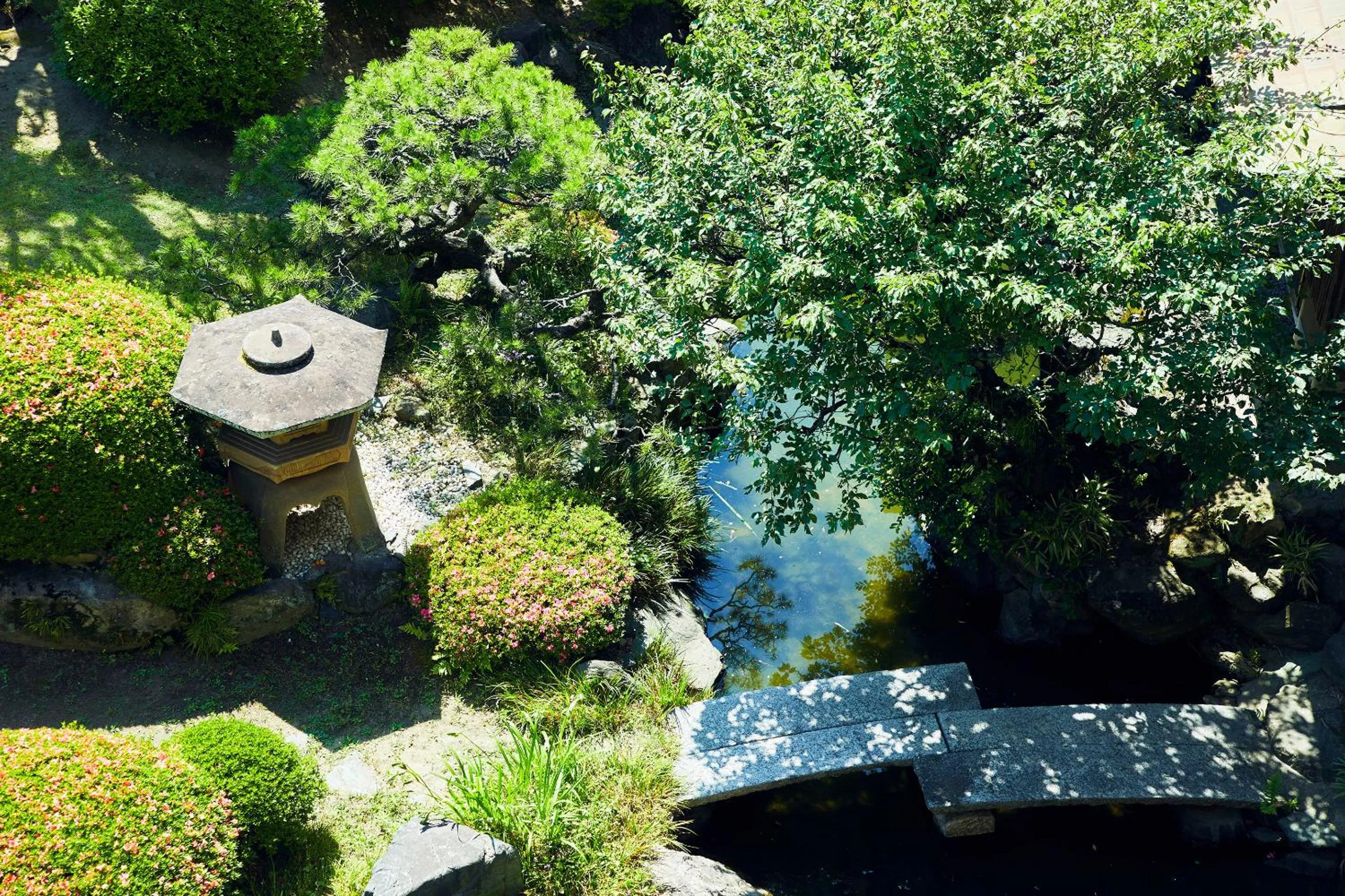 Garden in Suisui Garden Ryokan (in the Art Hotel Kokura New Tagawa)