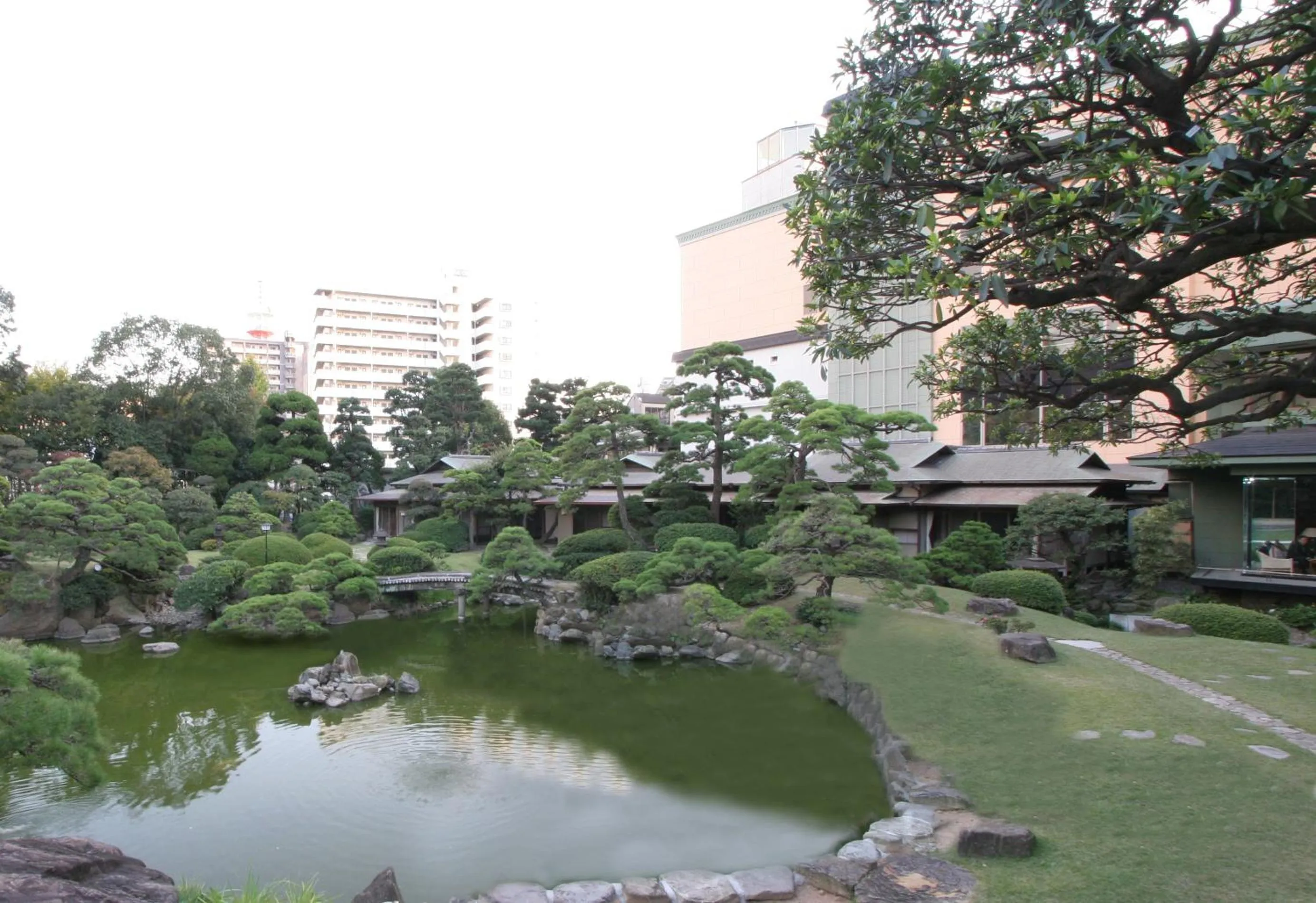 Garden in Suisui Garden Ryokan (in the Art Hotel Kokura New Tagawa)