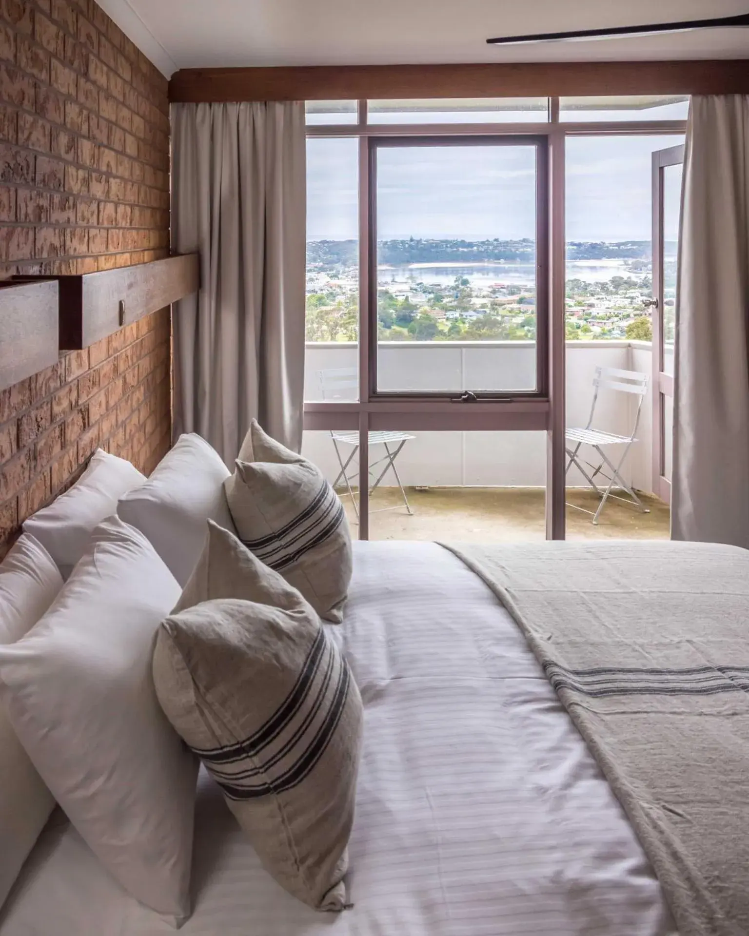 King Room with Balcony in Hillcrest Merimbula King Room with Balcony in Hillcrest Merimbula