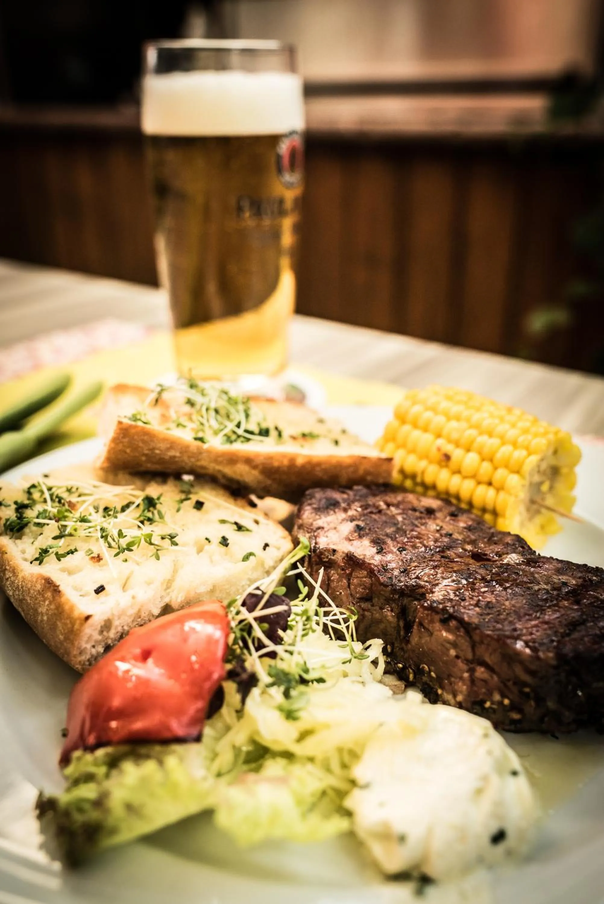 Food and drinks in ZELLER's Quartier