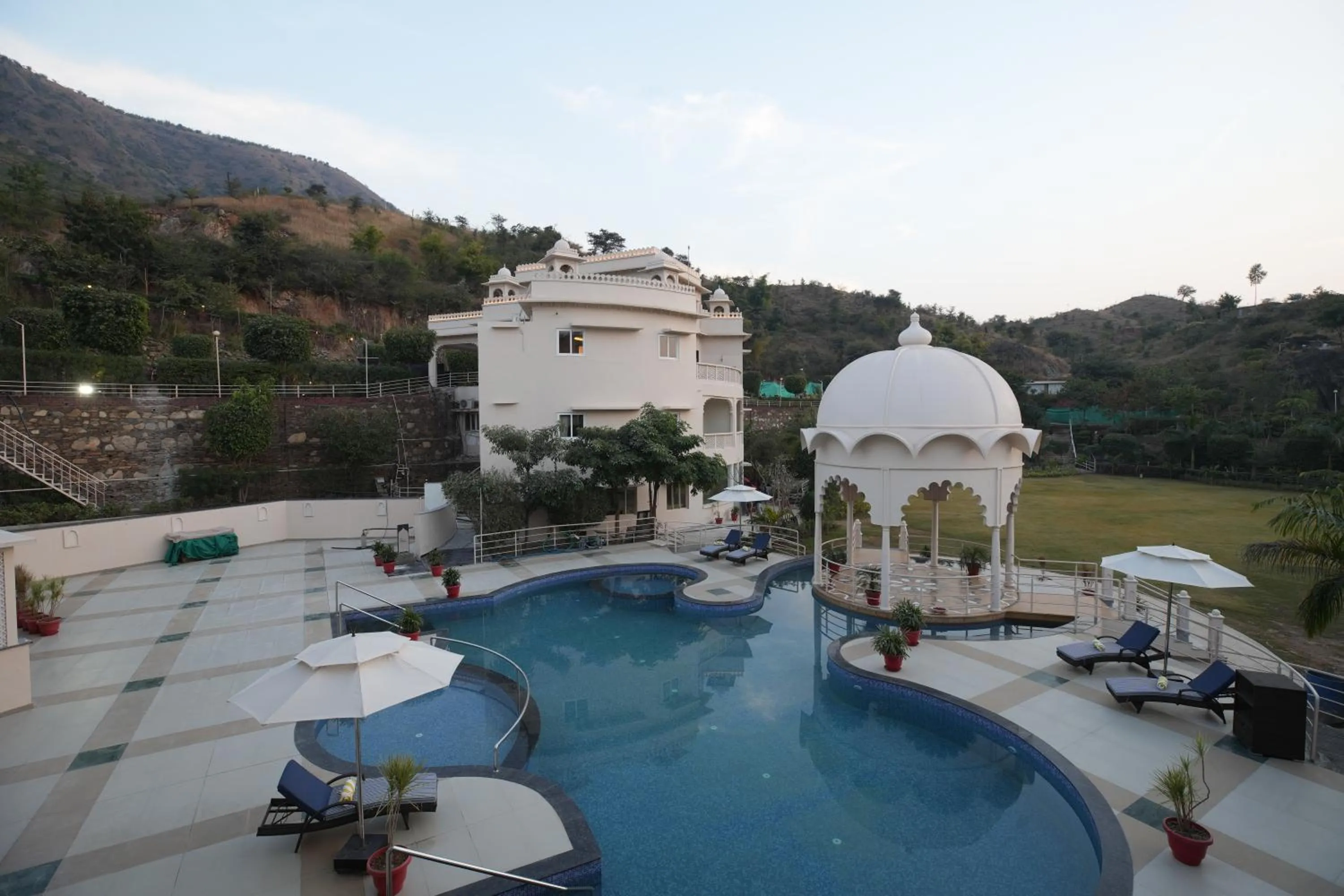 Swimming pool in Sayaji Resorts & Spa Udaipur