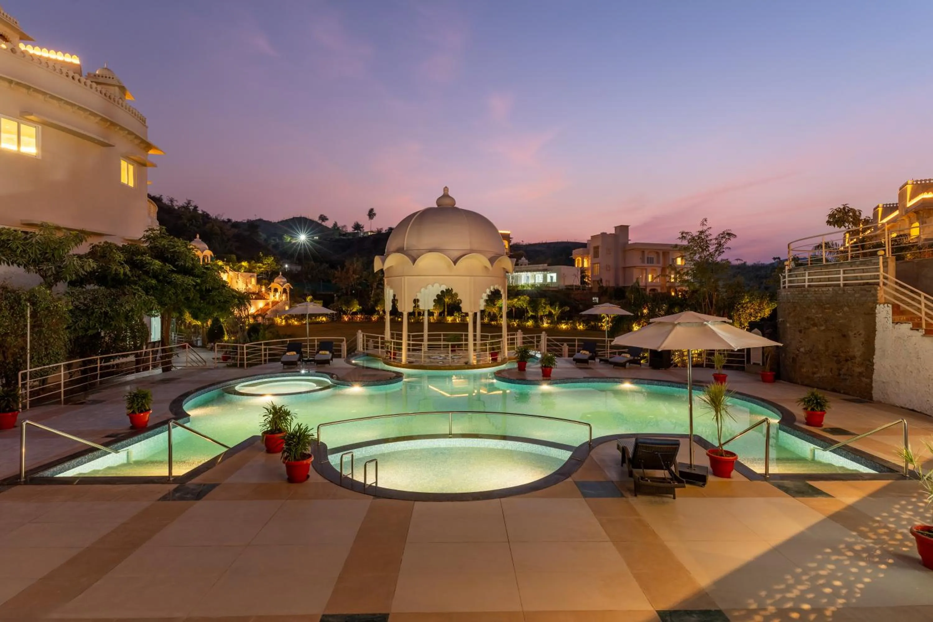 Swimming pool in Sayaji Resorts & Spa Udaipur