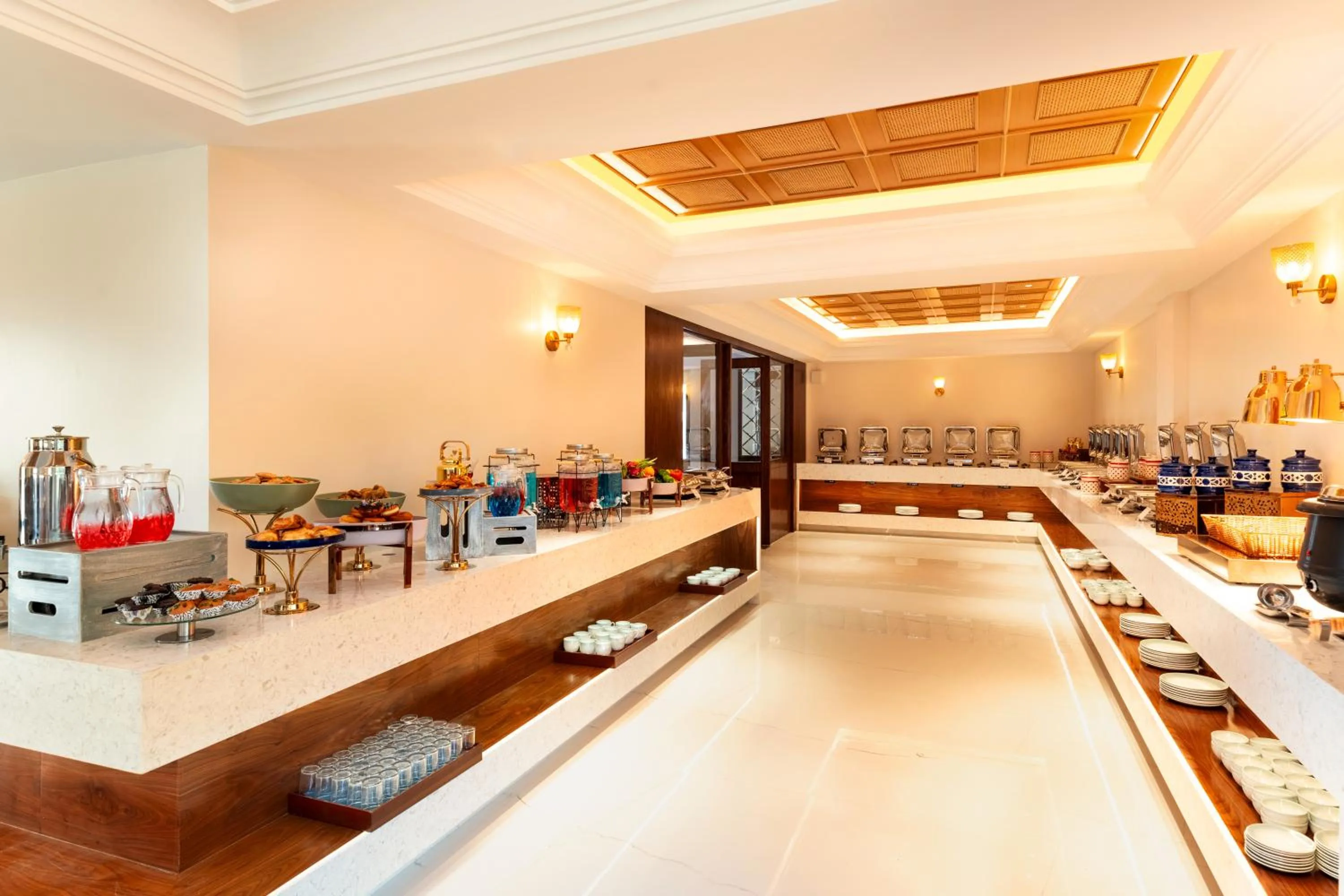 Restaurant/places to eat in Sayaji Resorts & Spa Udaipur