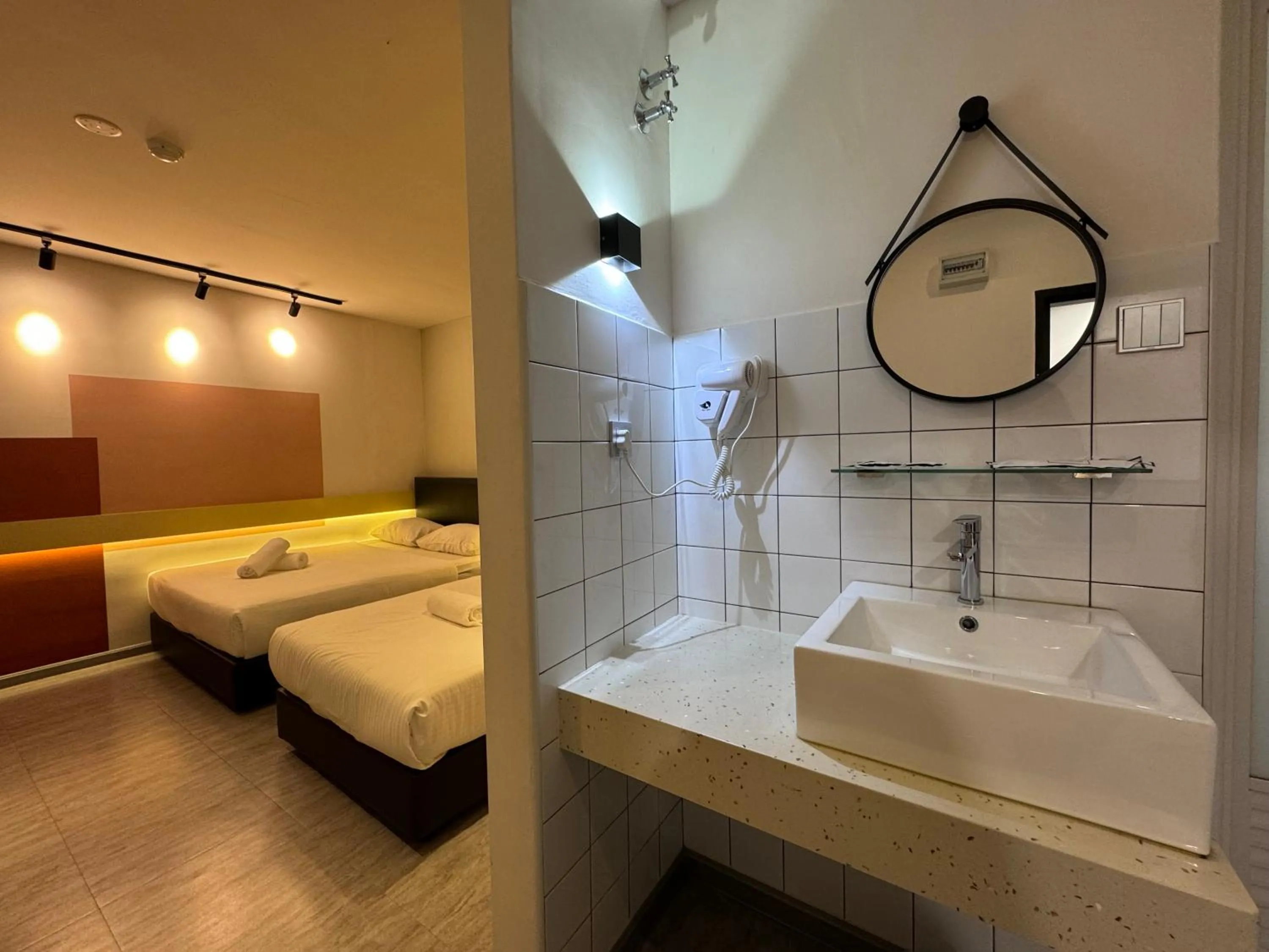 Bathroom, Bed in Woco Boutique Hotel Kinrara