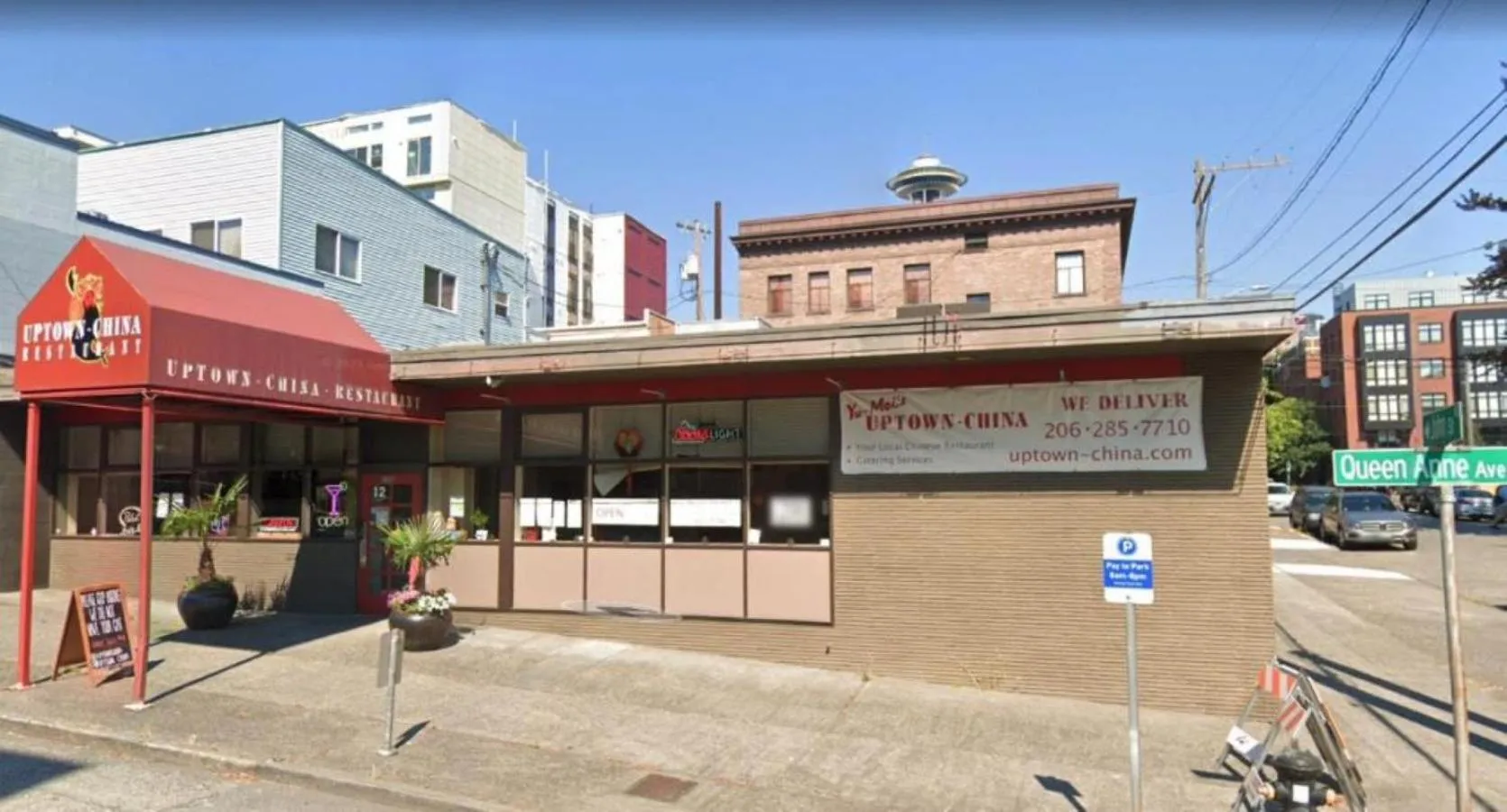 Restaurant/places to eat in Top Floor Water View Oasis near Space Needle & Cruise