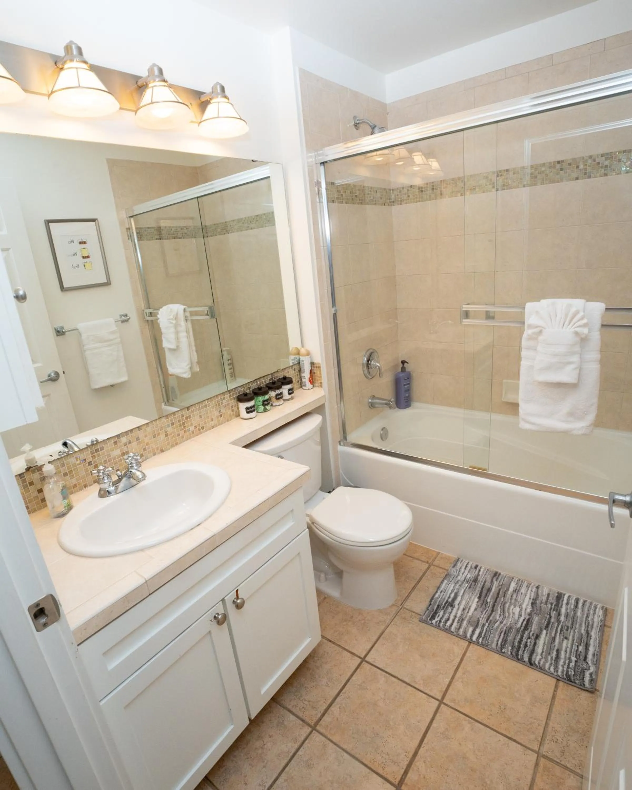 Shower in Top Floor Water View Oasis near Space Needle & Cruise