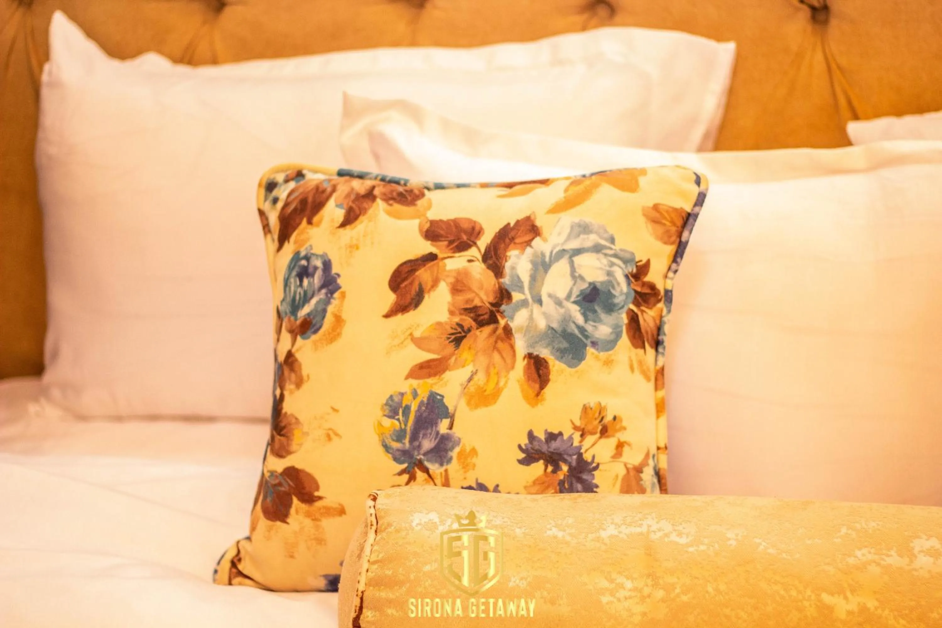 Bed in Sirona Getaway Hotel