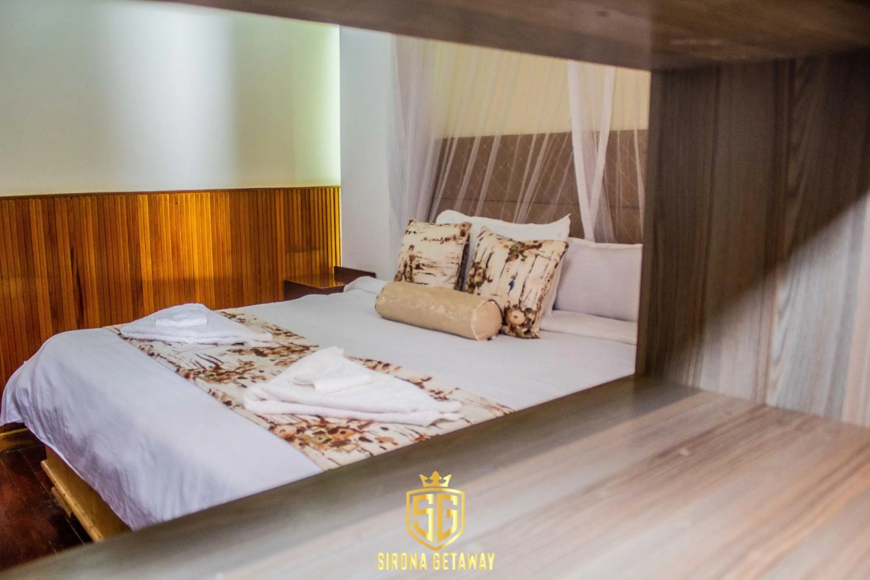 Bedroom, Bed in Sirona Getaway Hotel