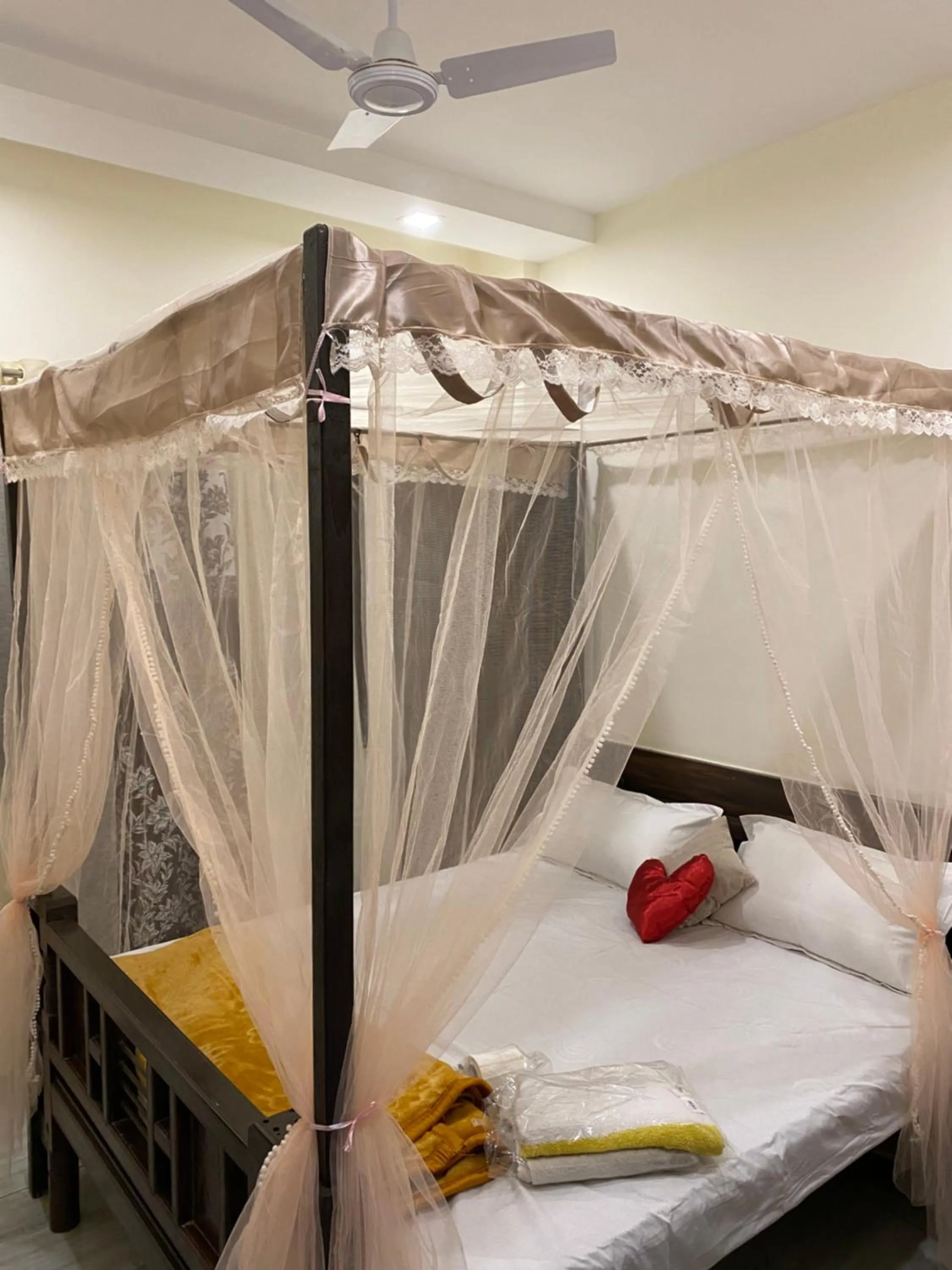 Decorative detail, Bed in Galaxy Residency, Panchgani - MTDC Approved