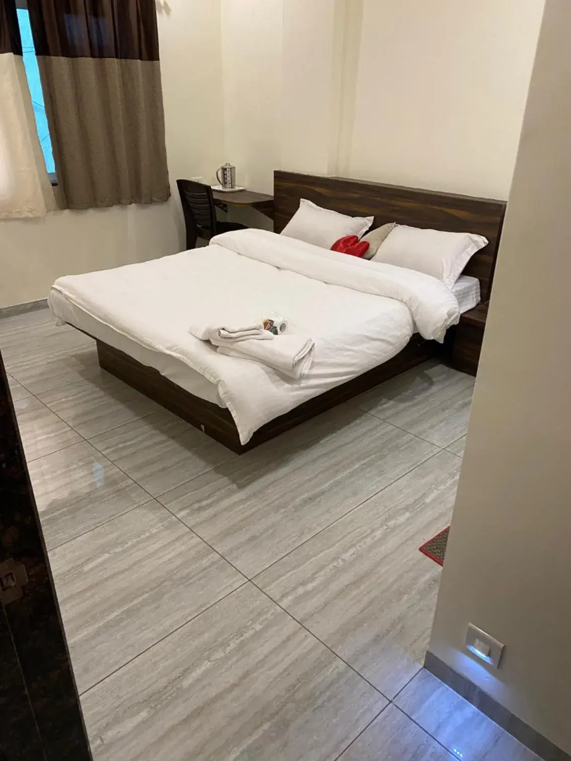 Deluxe Double Room (2 Adults + 1 Child) in Galaxy Residency, Panchgani - MTDC Approved Deluxe Double Room (2 Adults + 1 Child) in Galaxy Residency, Panchgani - MTDC Approved