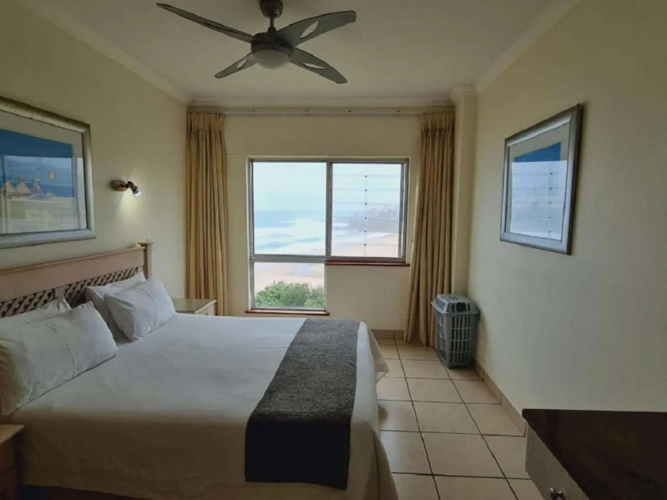 Bedroom, Bed in Santana Holiday Resort