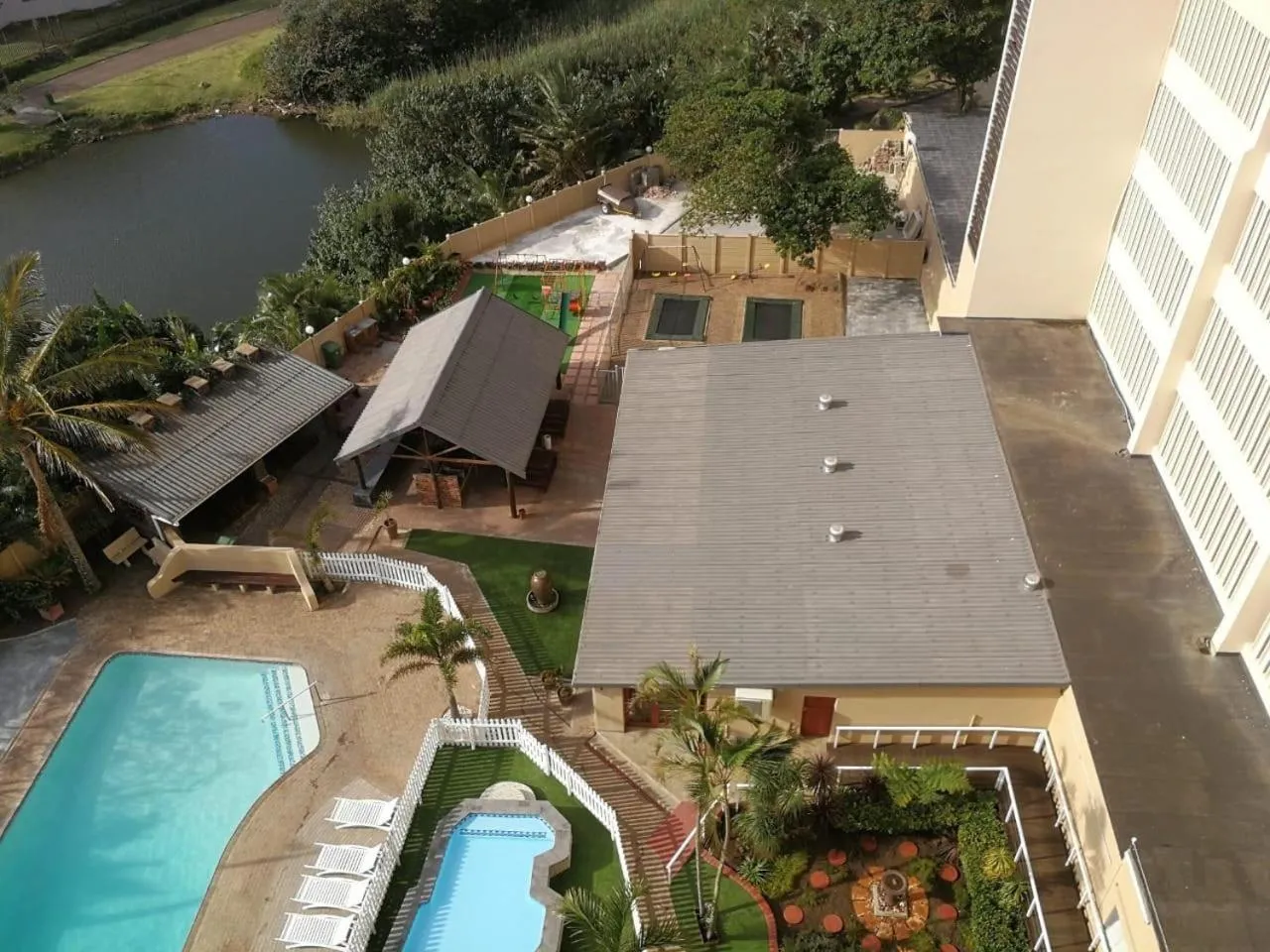 Property building in Santana Holiday Resort