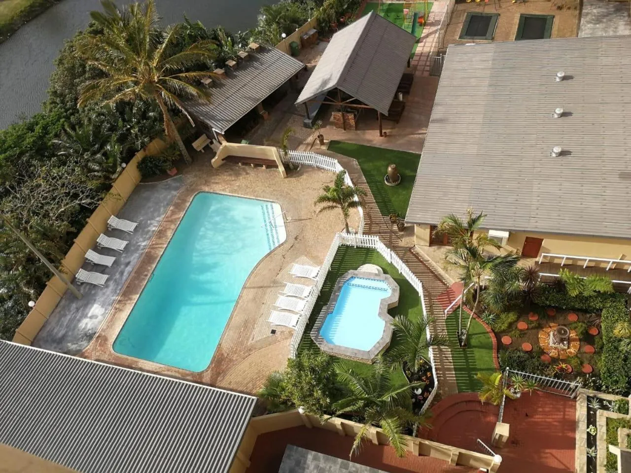 Property building in Santana Holiday Resort
