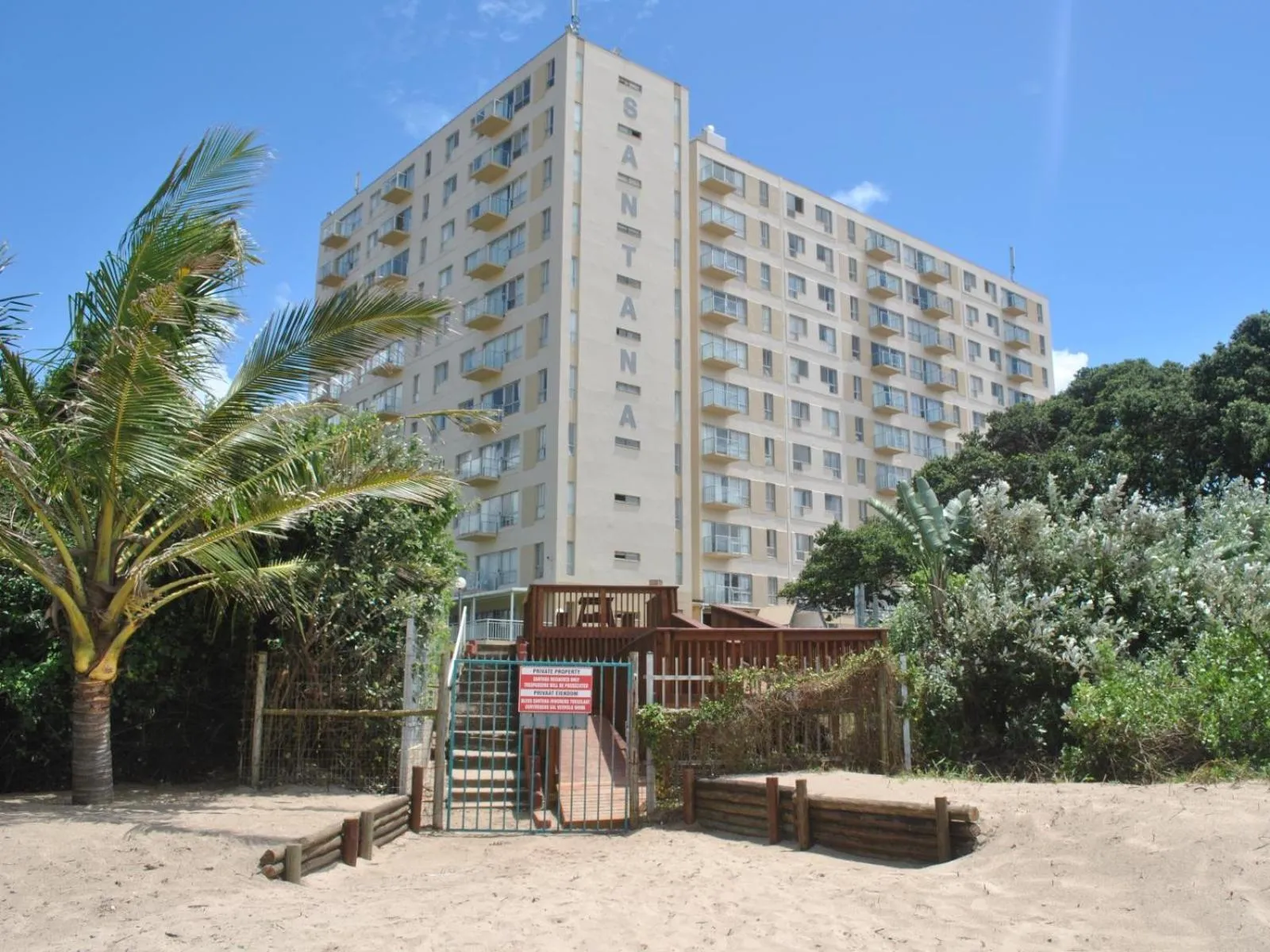 Property building in Santana Holiday Resort
