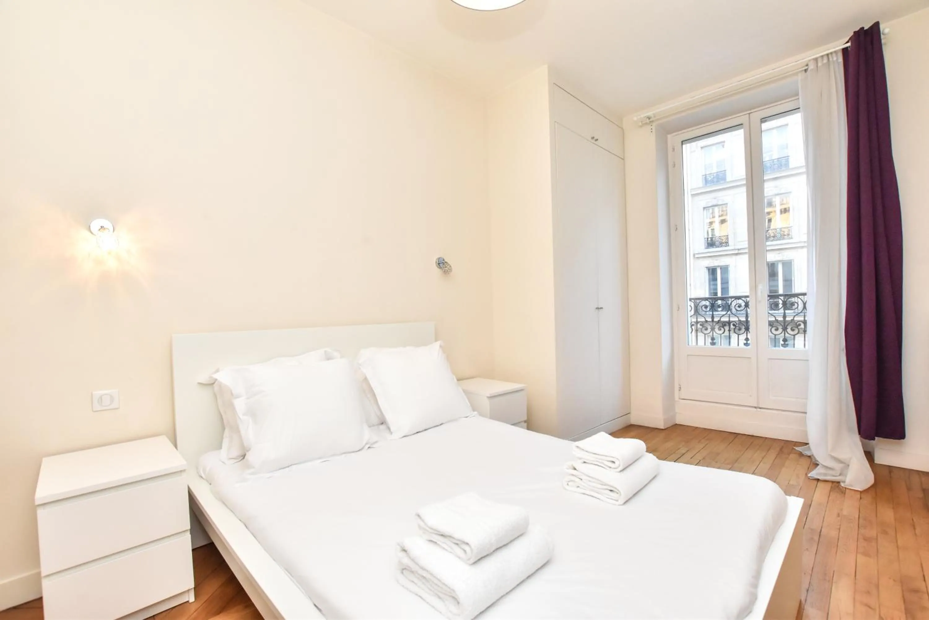 Bedroom, Bed in CMG Résidence Réaumur