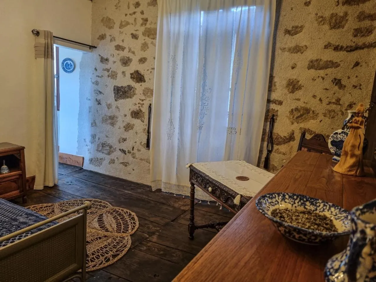 King Room with Garden View in DUC MANOIR Chambres d'hôtes