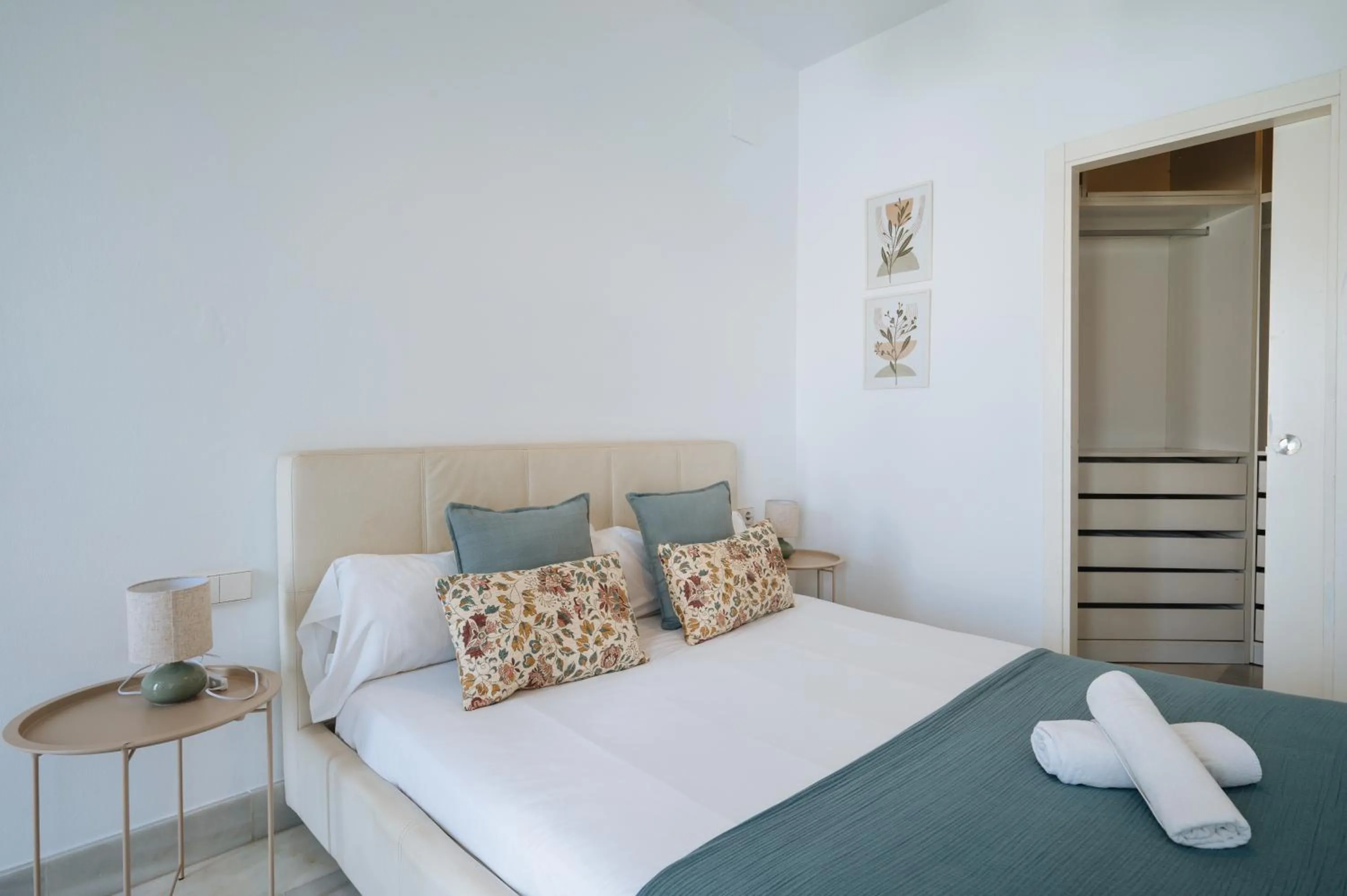 Bed in Áticos Magdalena