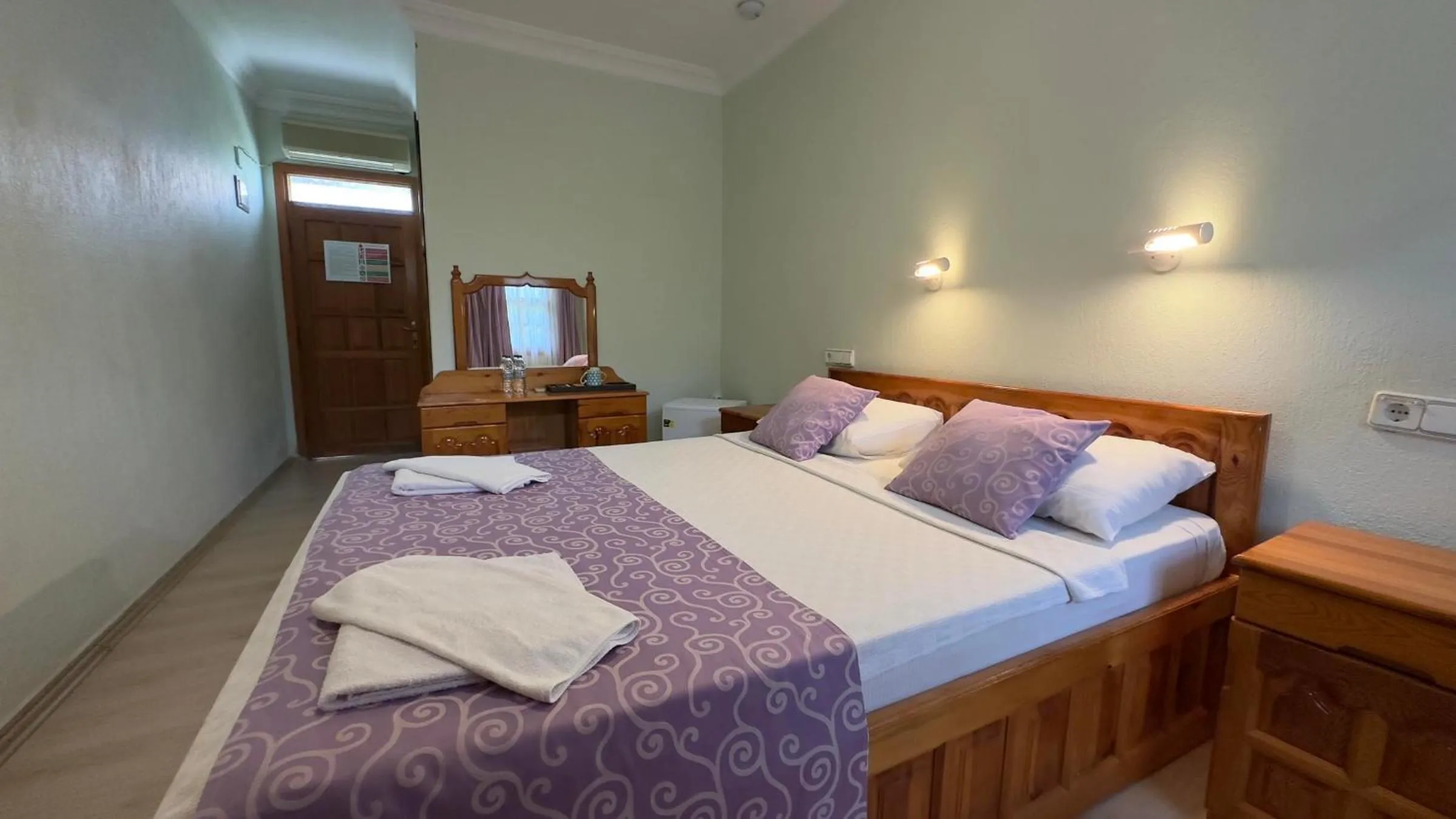 Photo of the whole room in Dalyan YUNUS HOTEL