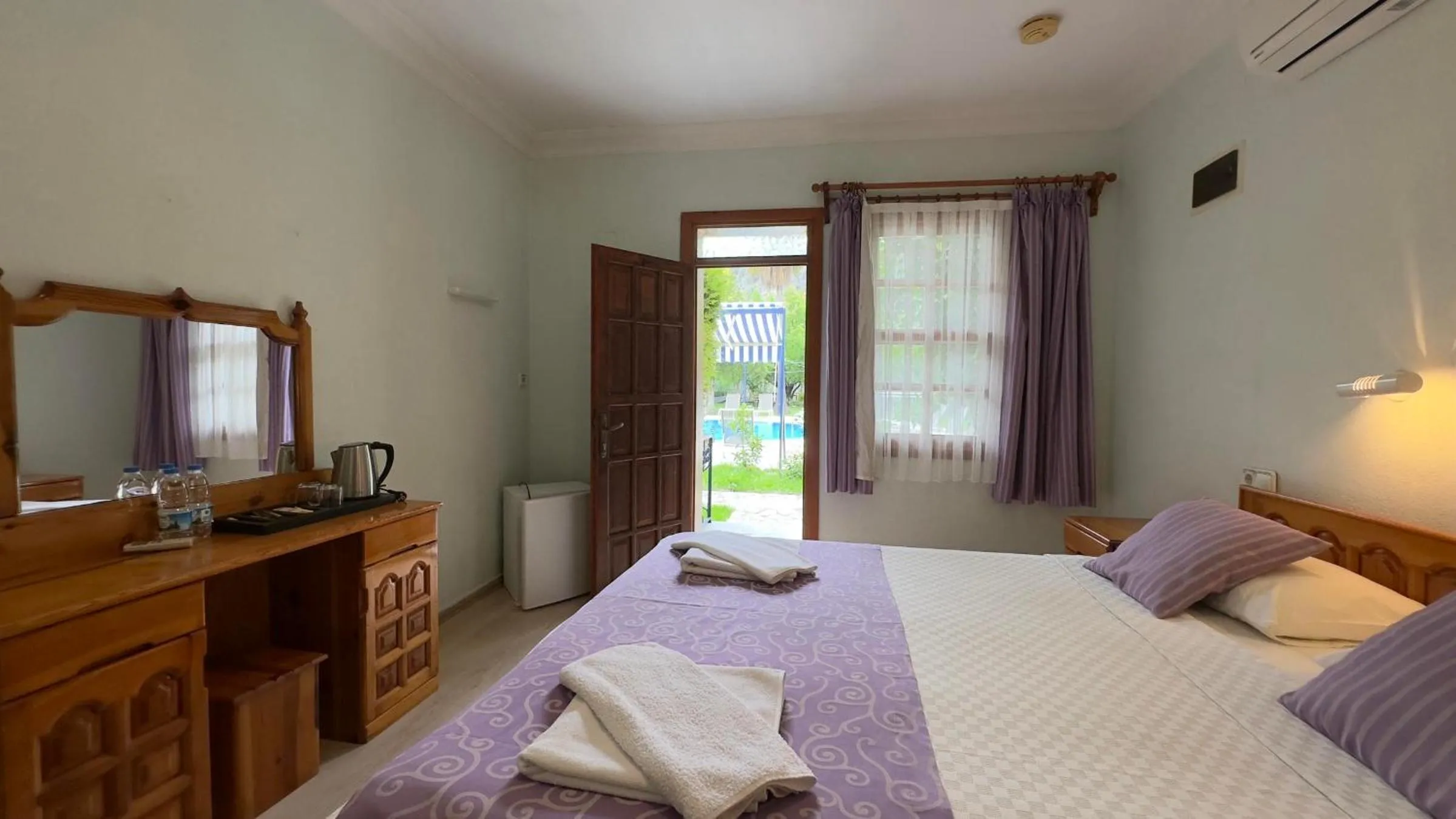 Photo of the whole room in Dalyan YUNUS HOTEL