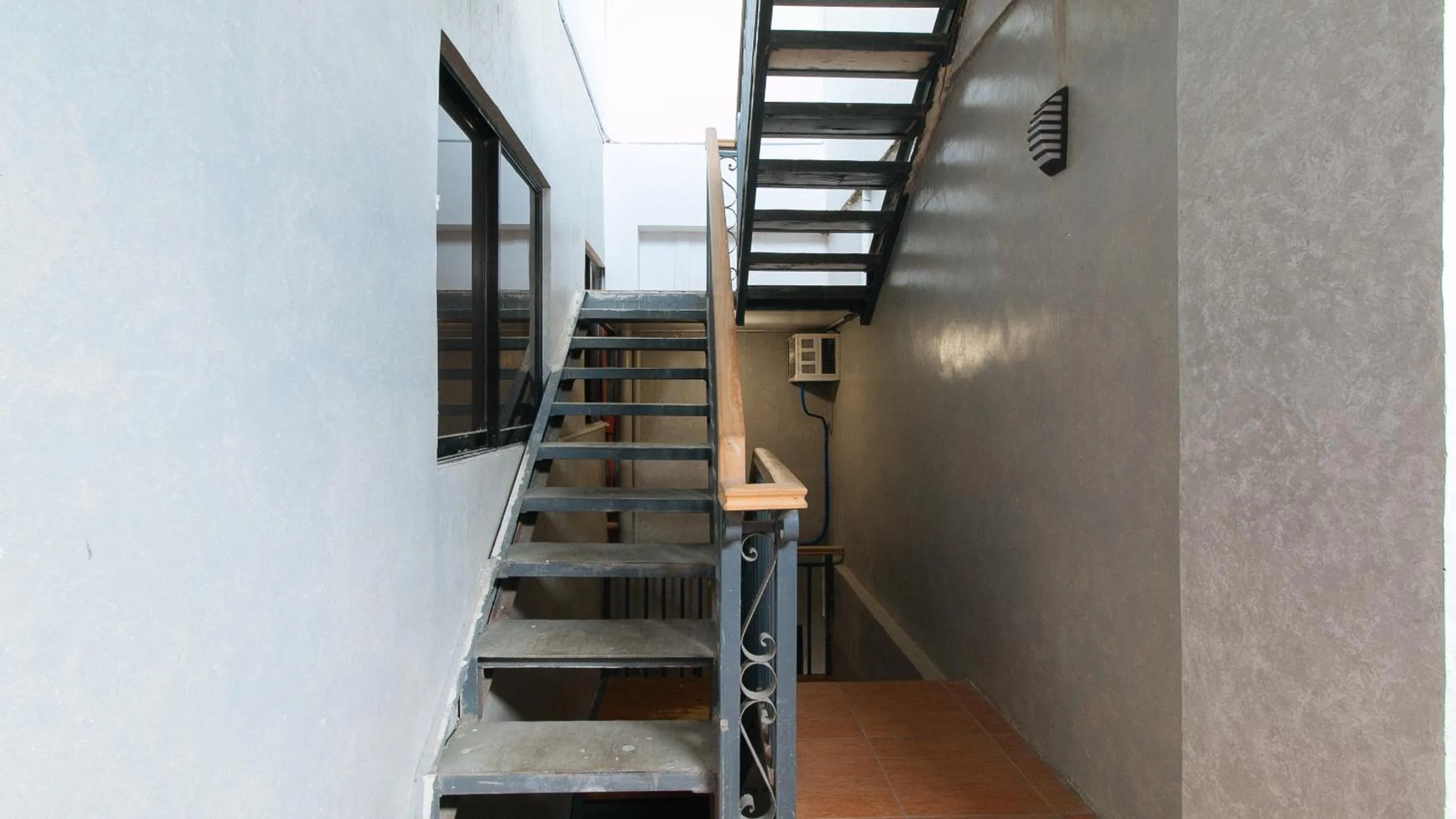 Balcony/Terrace in RedDoorz near Christ the King Medical Center