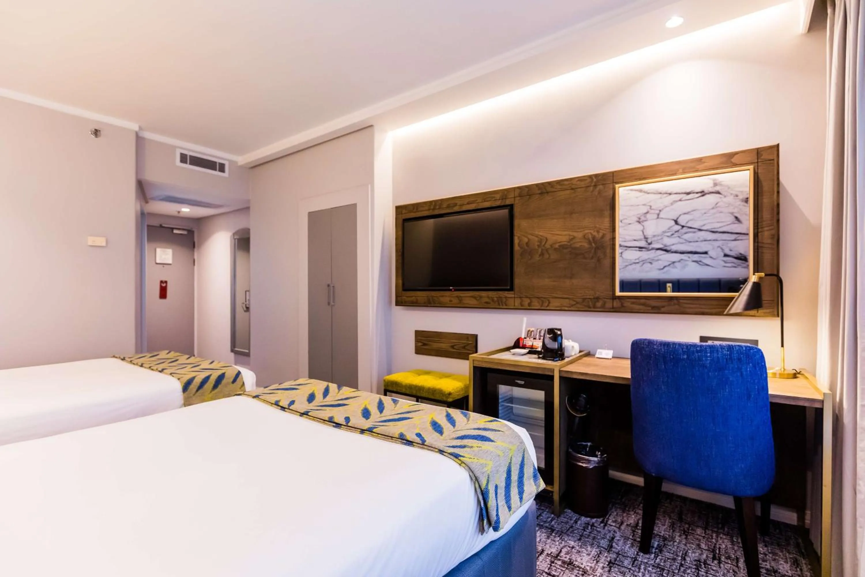 Bedroom, Bed in Garden Court Hatfield