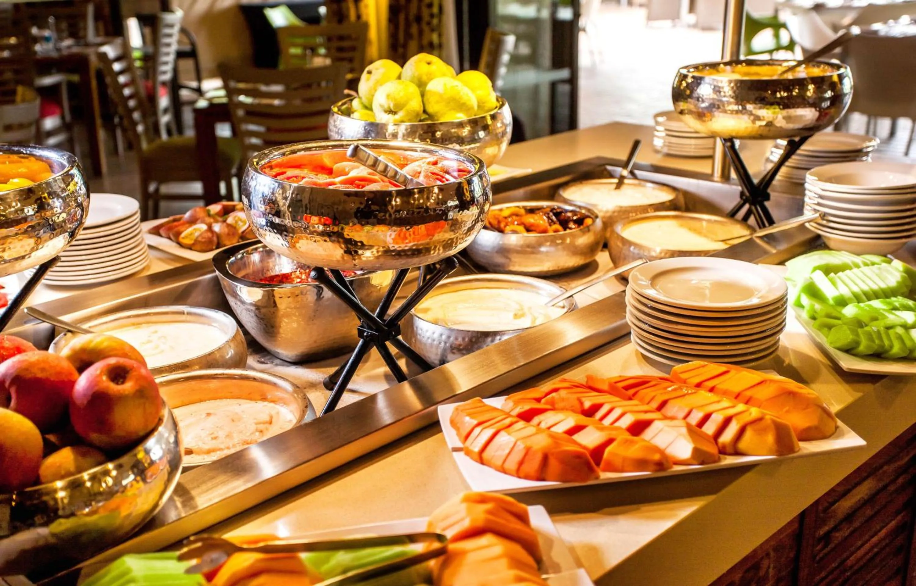 Restaurant/places to eat in Garden Court Hatfield