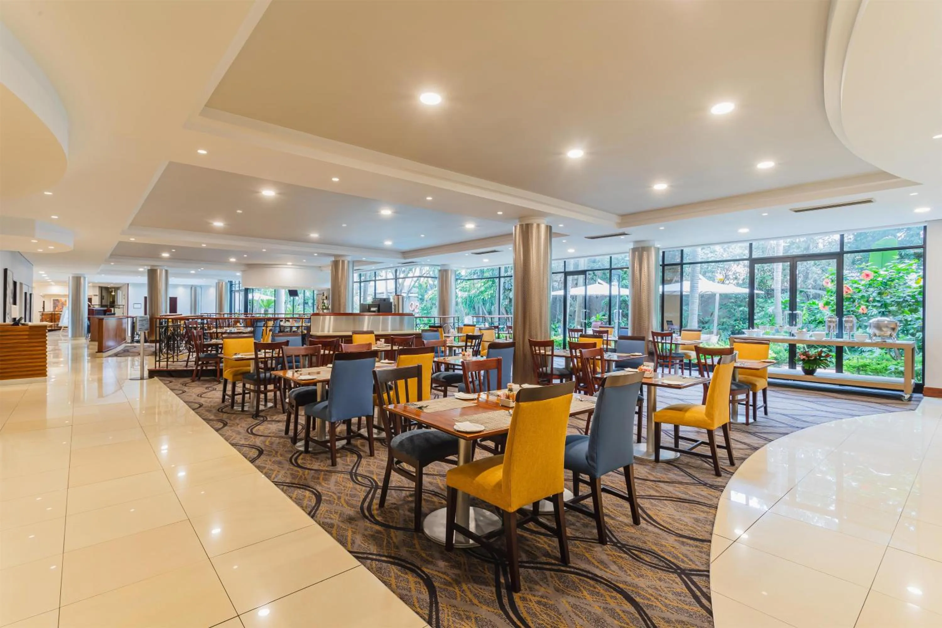 Restaurant/places to eat in Garden Court Hatfield