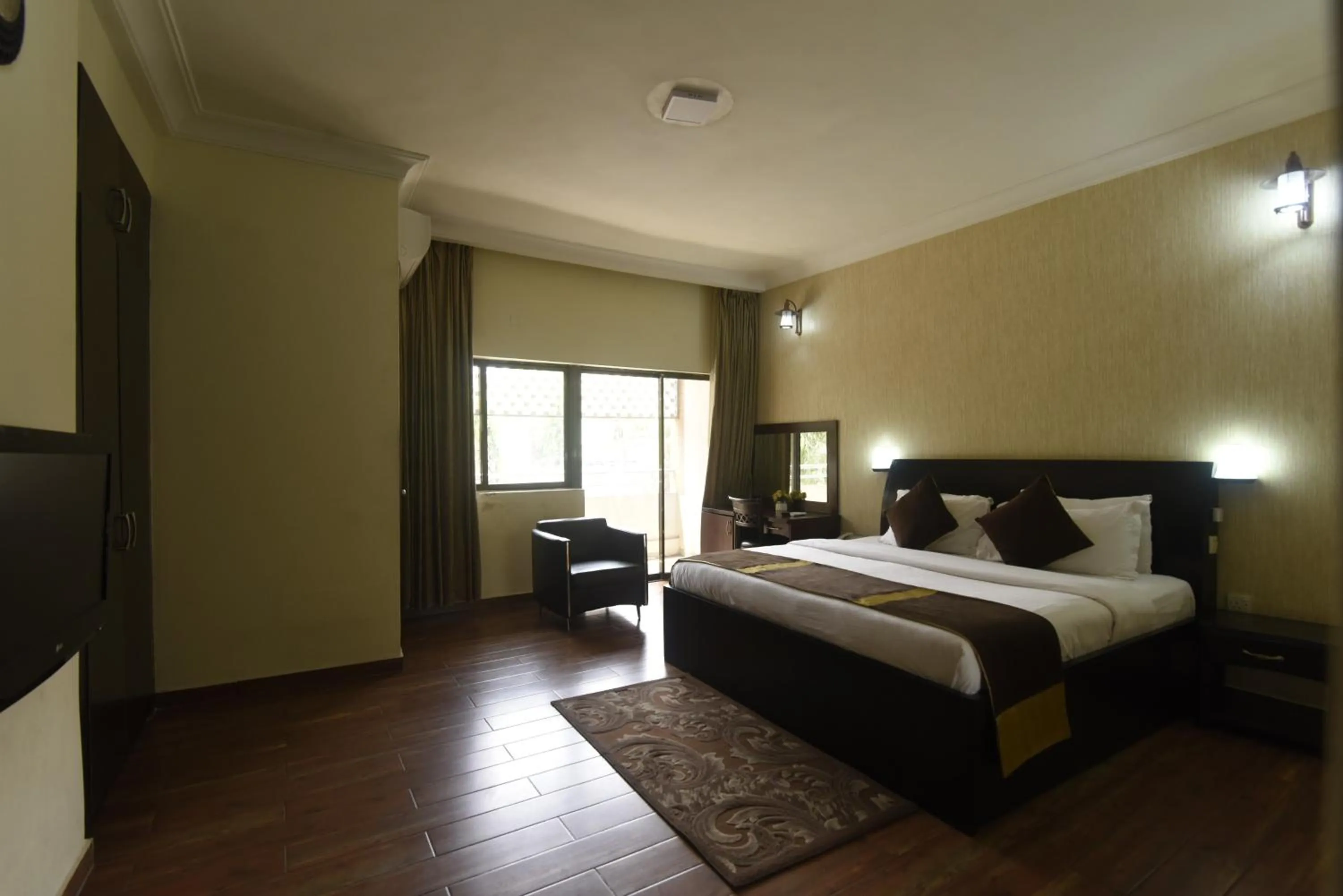 Photo of the whole room, Bed in Anabel Apartment and Suites, Abuja