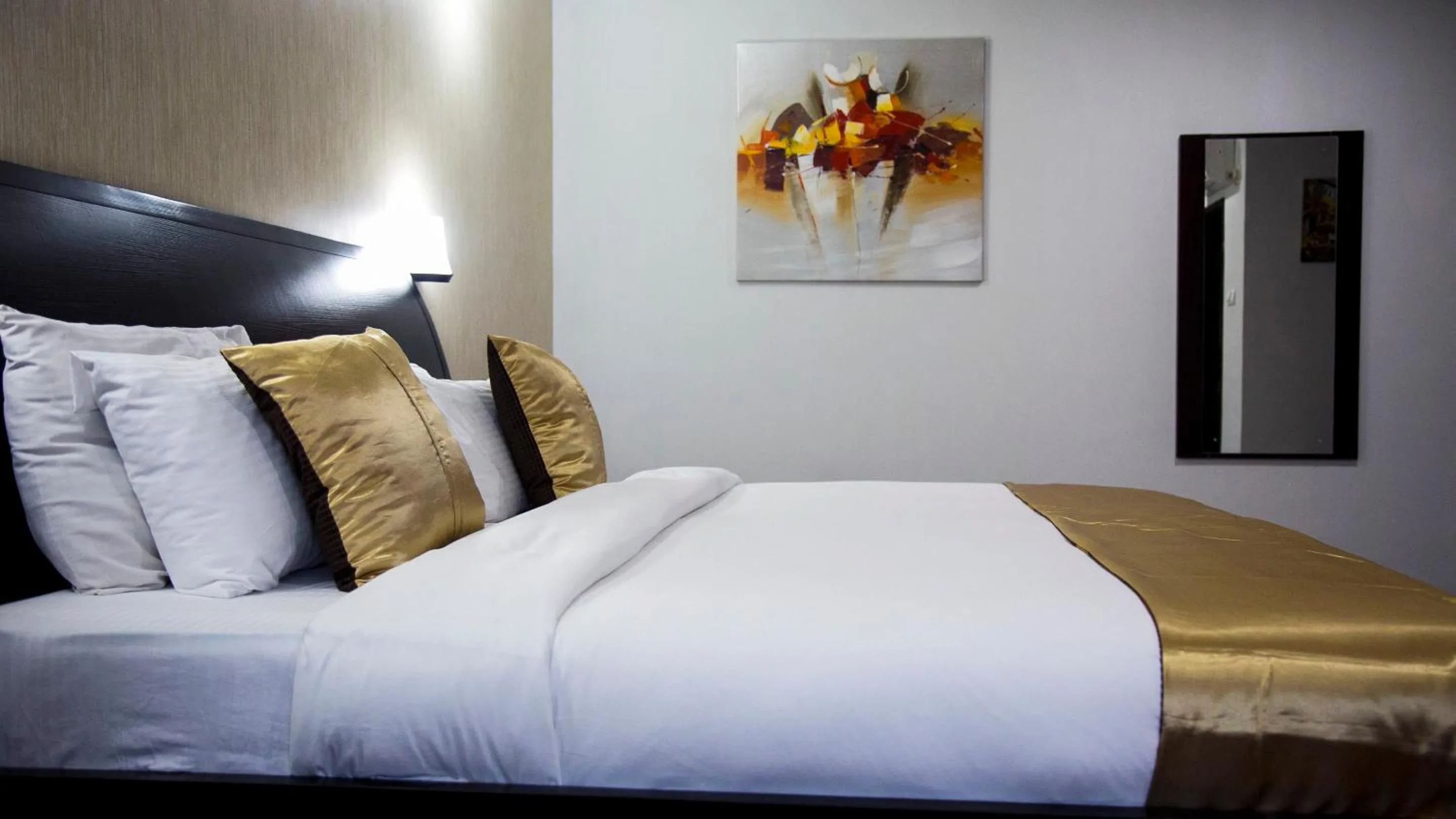 Bed in Anabel Apartment and Suites, Abuja