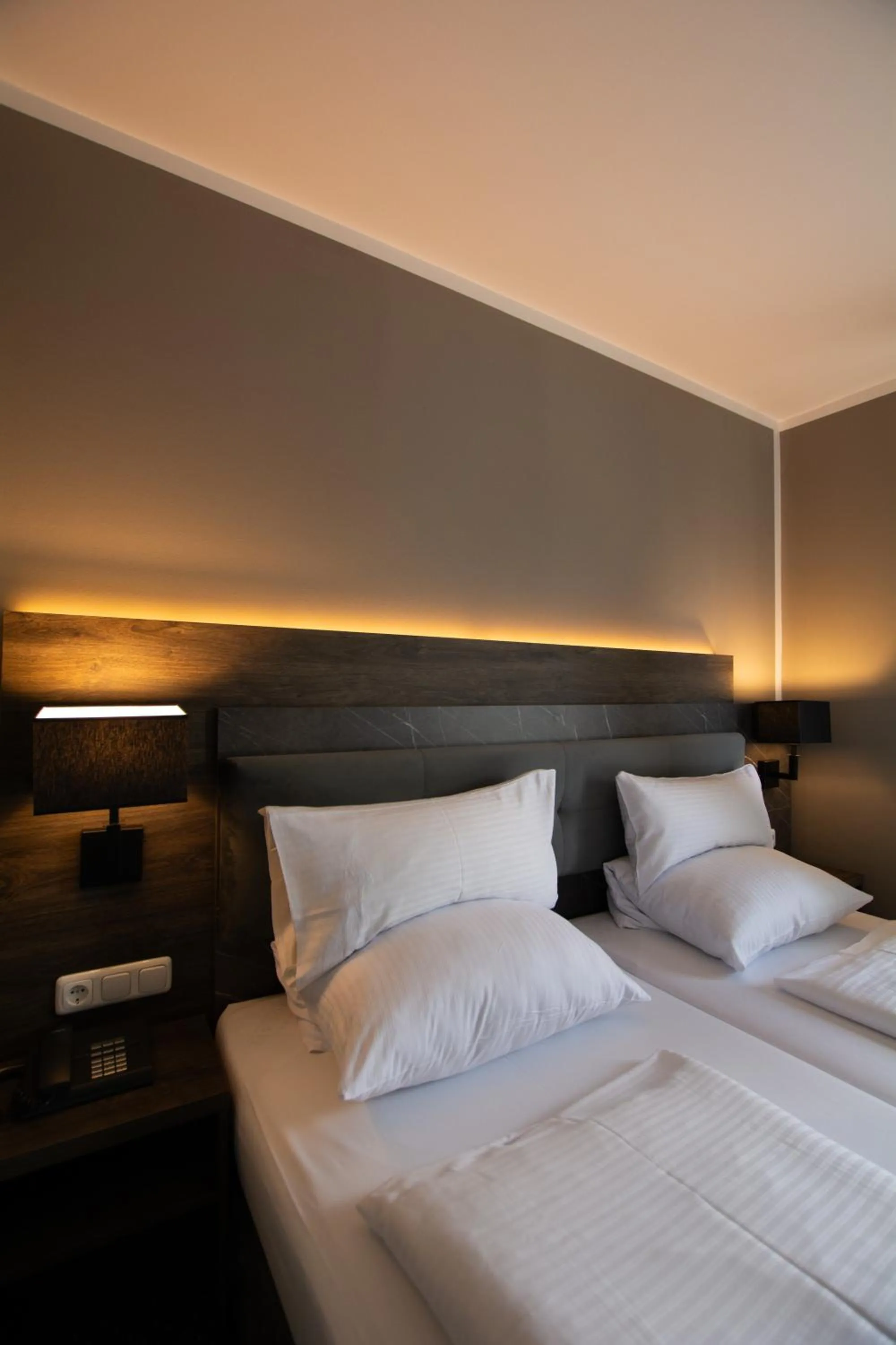 Property building, Bed in Hotel Barnimer Hof
