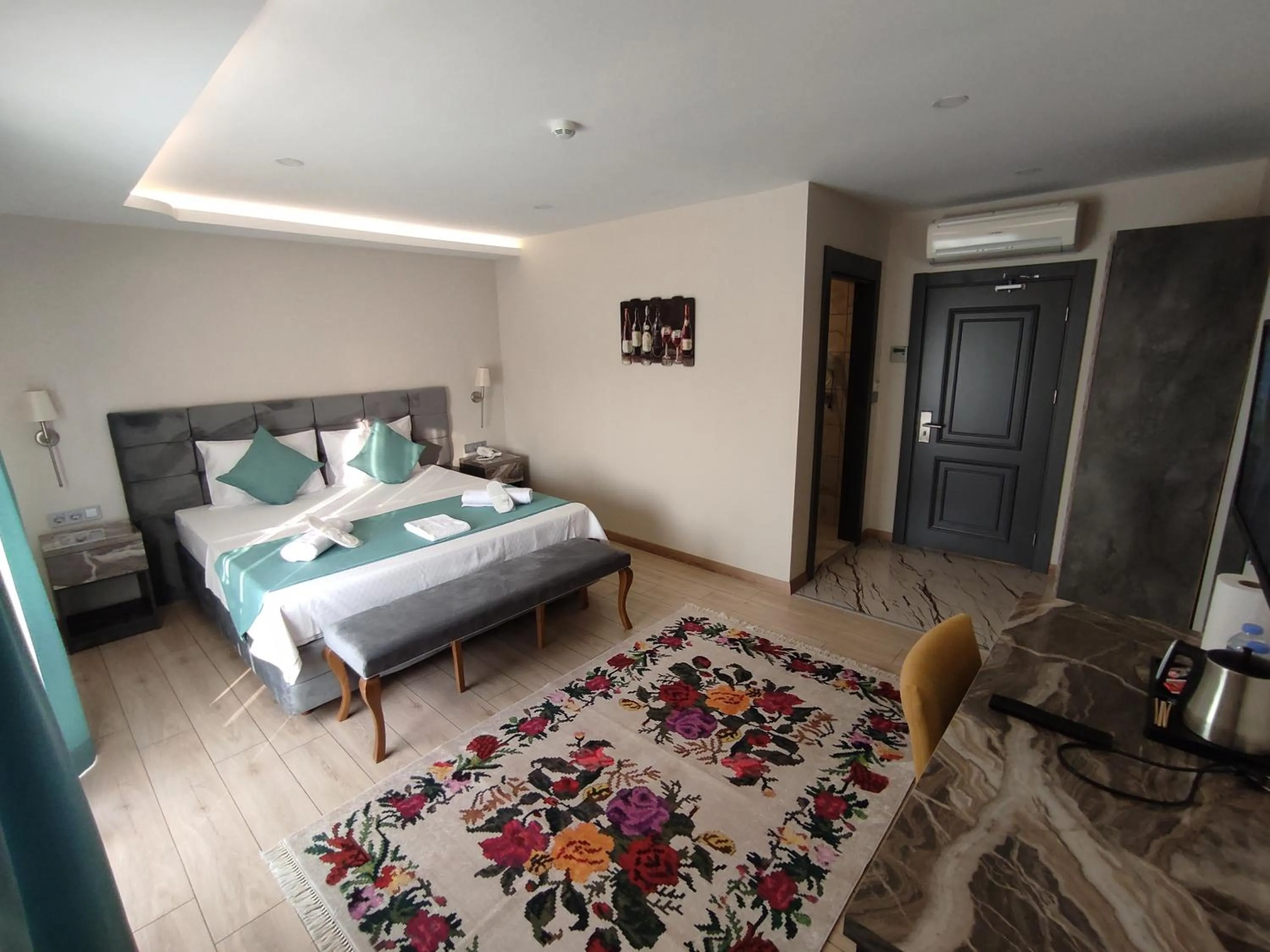 Photo of the whole room, Bed in Florya Novi Hotel
