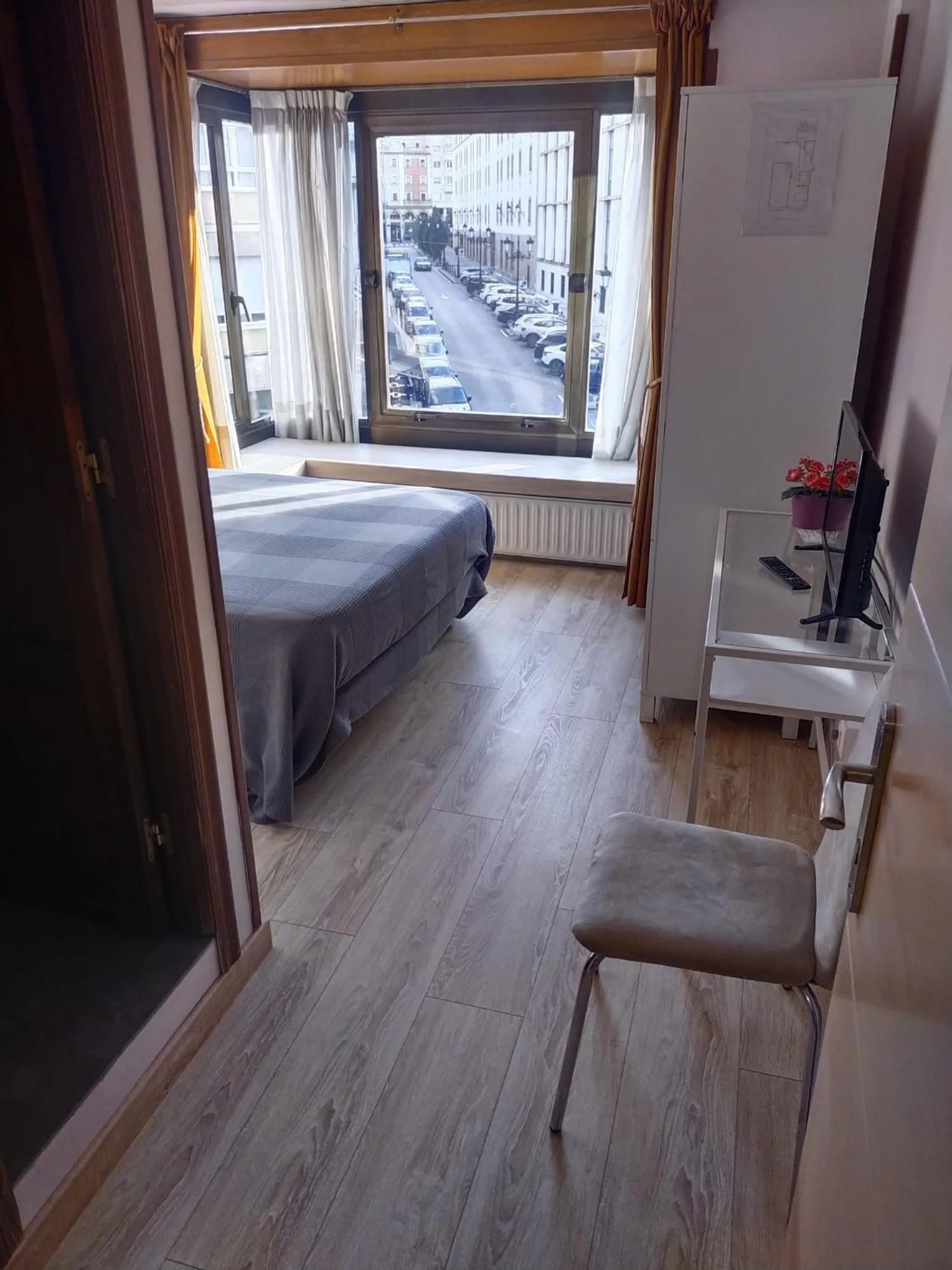 Photo of the whole room, Bed in Hostal Álvarez