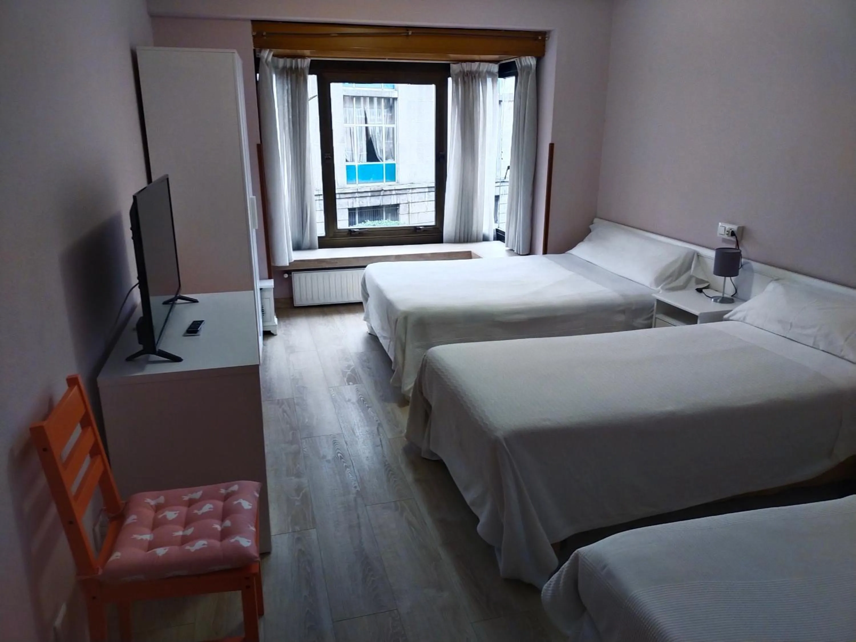 Photo of the whole room, Bed in Hostal Álvarez