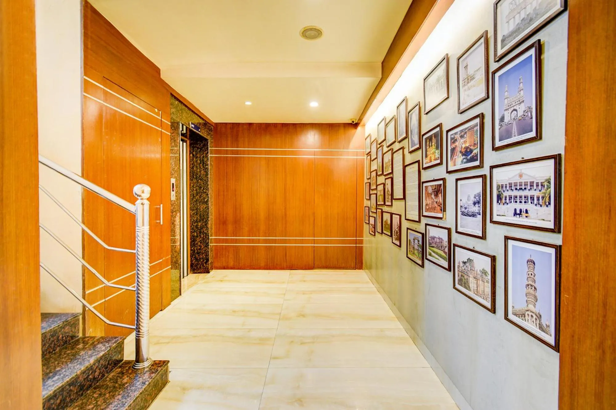Lobby or reception in FabHotel Arastu Plaza - Nr Nampally Railway Station
