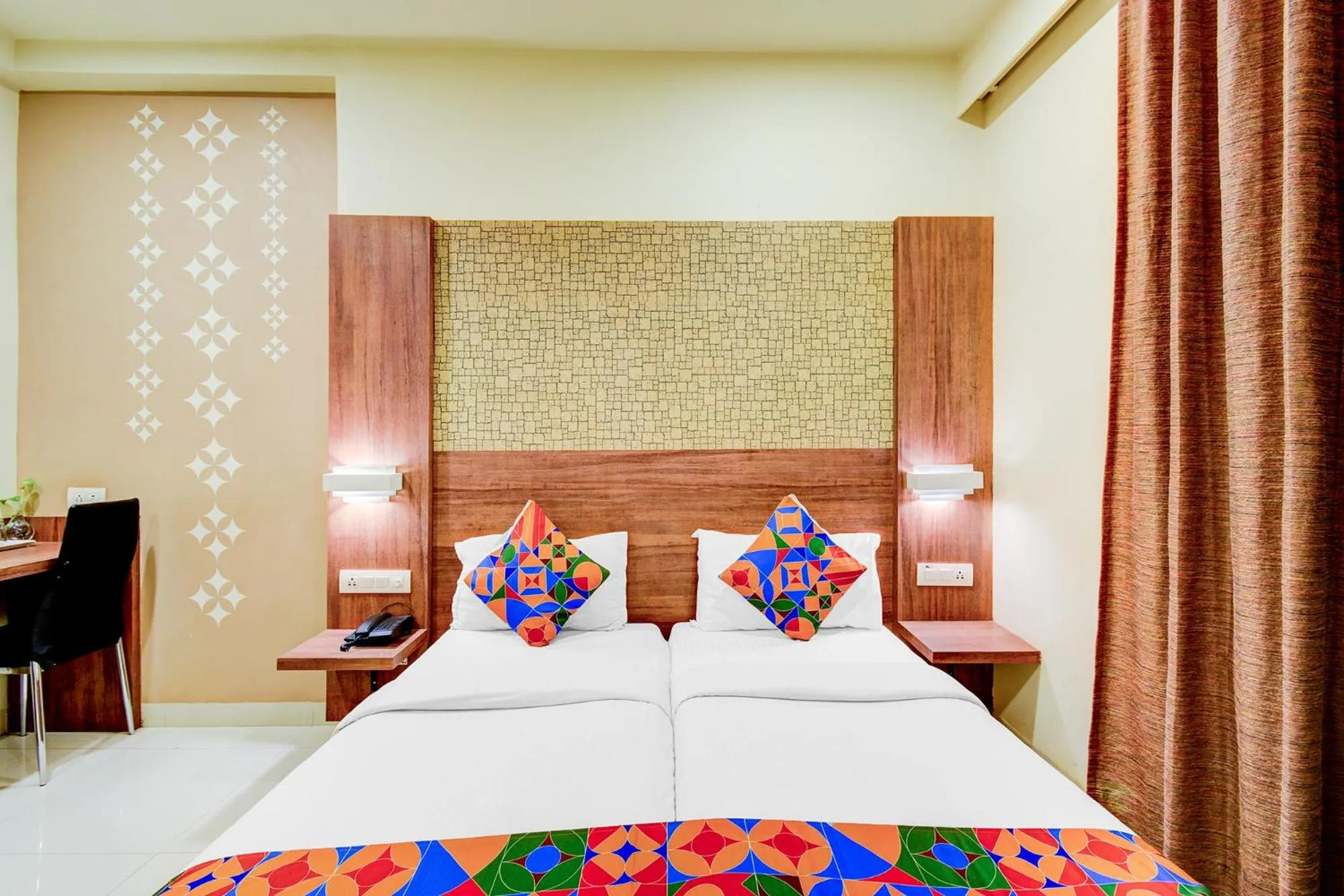 Bed in FabHotel Arastu Plaza - Nr Nampally Railway Station