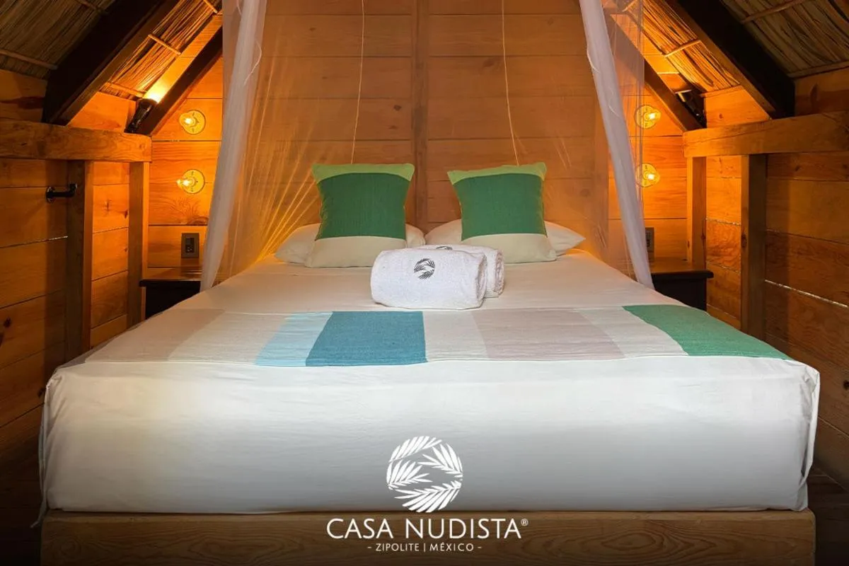 Casa Nudista - LGBT Hotel