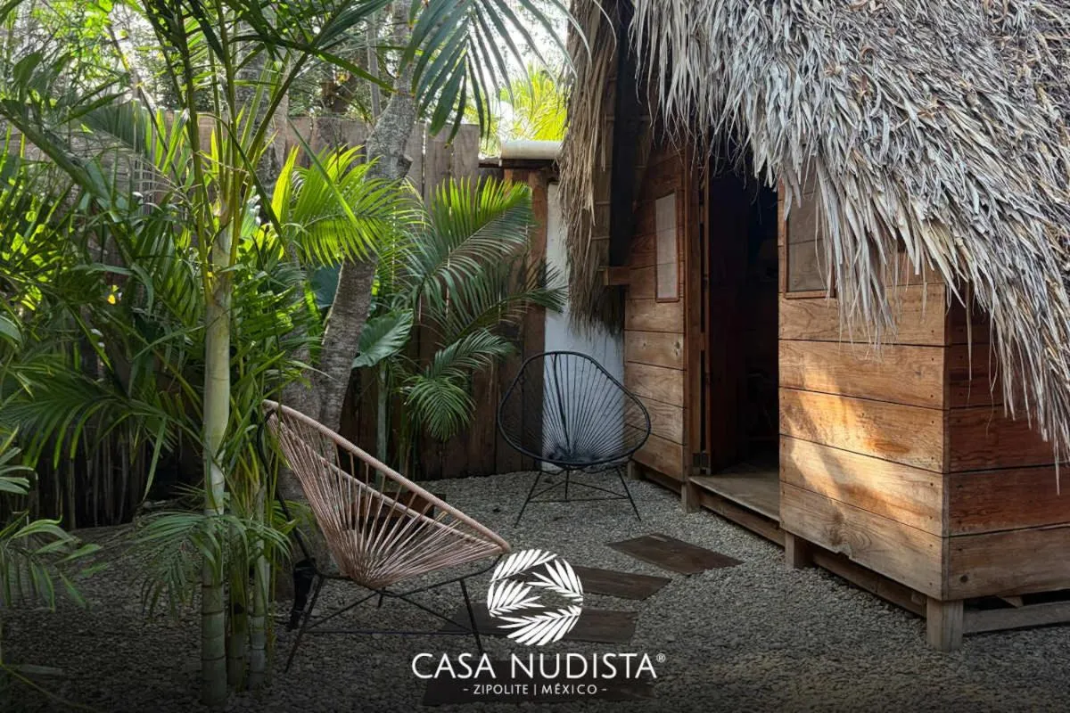 Casa Nudista - LGBT Hotel
