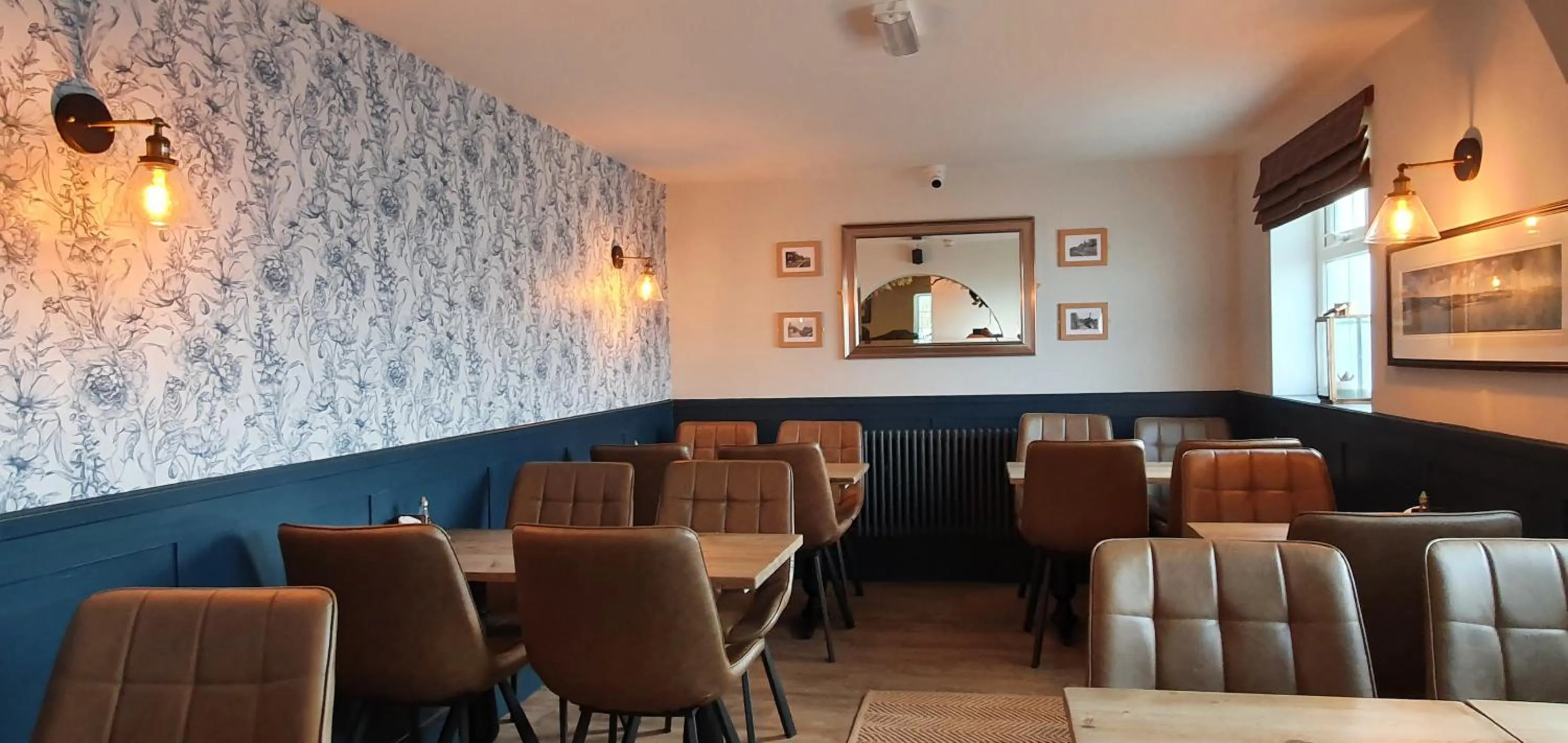 Dining area in Ensuite Bed And Breakfast Rooms At The Ring Pub
