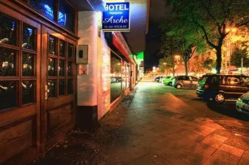 Facade/entrance in Hotel Arche Facade/entrance in Hotel Arche