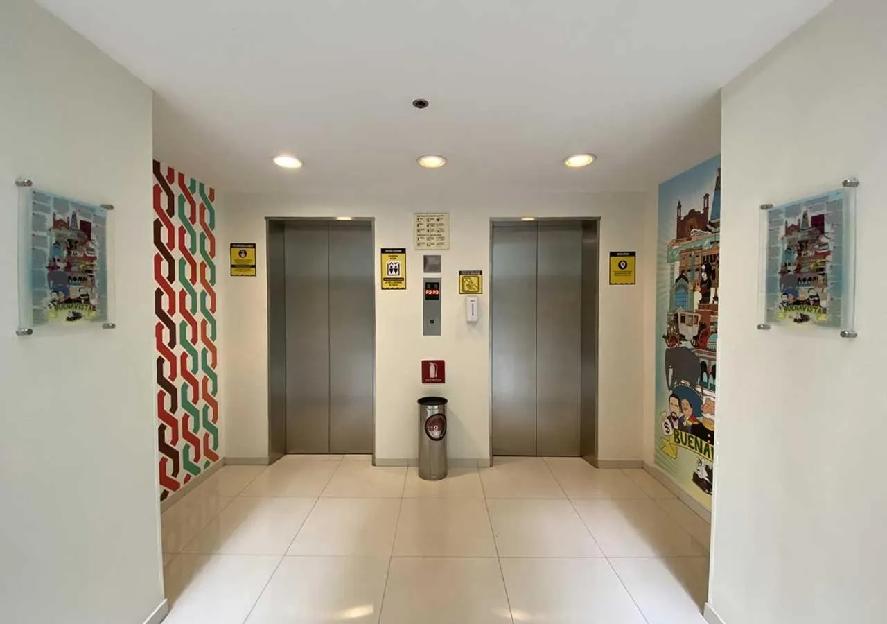 elevator in Hotel MX forum buenavista CDMX, Trademark by Wyndham