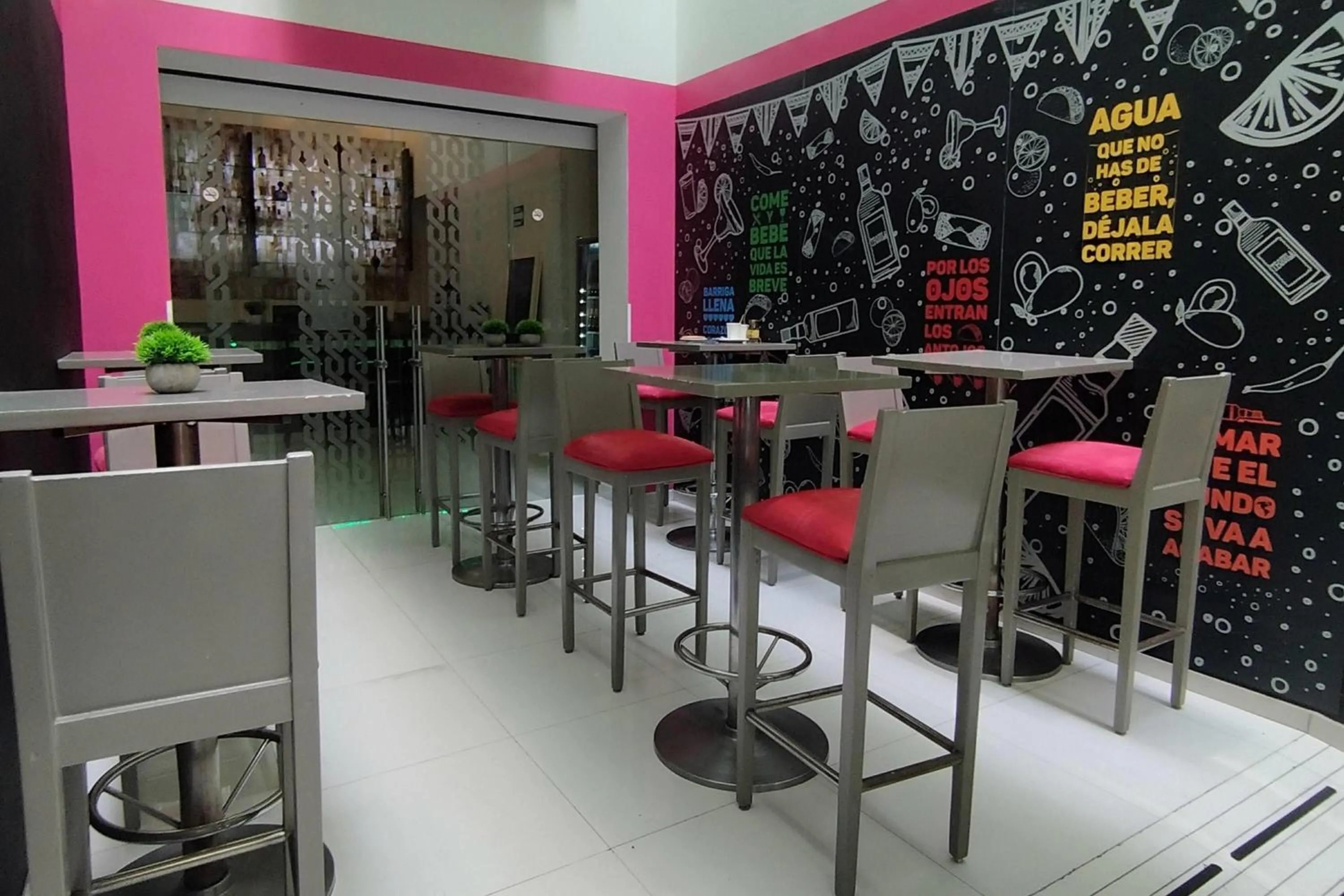 Restaurant/places to eat in Hotel MX forum buenavista CDMX, Trademark by Wyndham