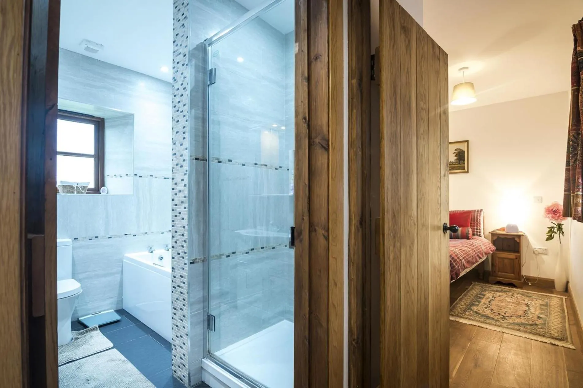 Floor plan, Bed in Orchard Cottage - Luxurious Barn Conversion - Beavers Hill