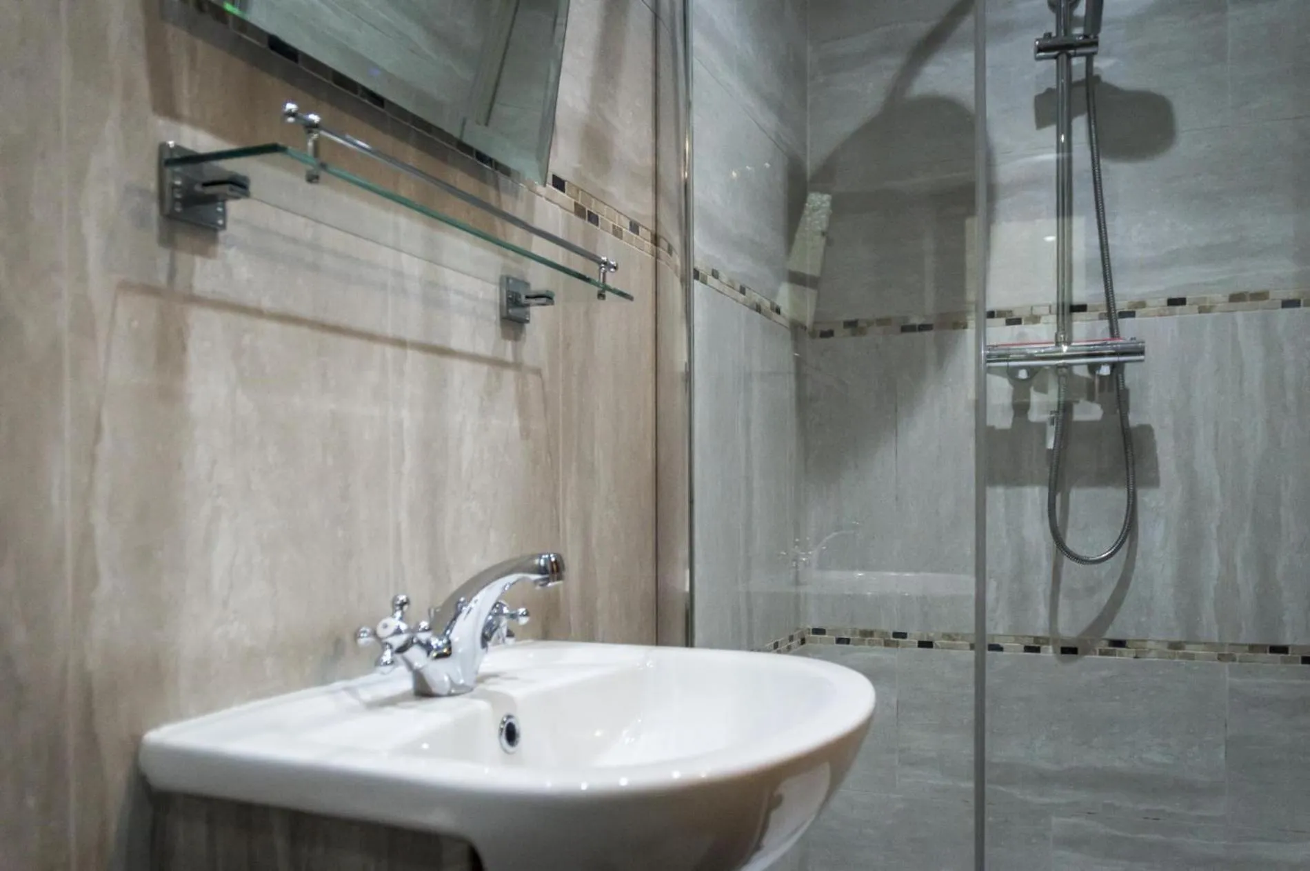 Floor plan in Orchard Cottage - Luxurious Barn Conversion - Beavers Hill