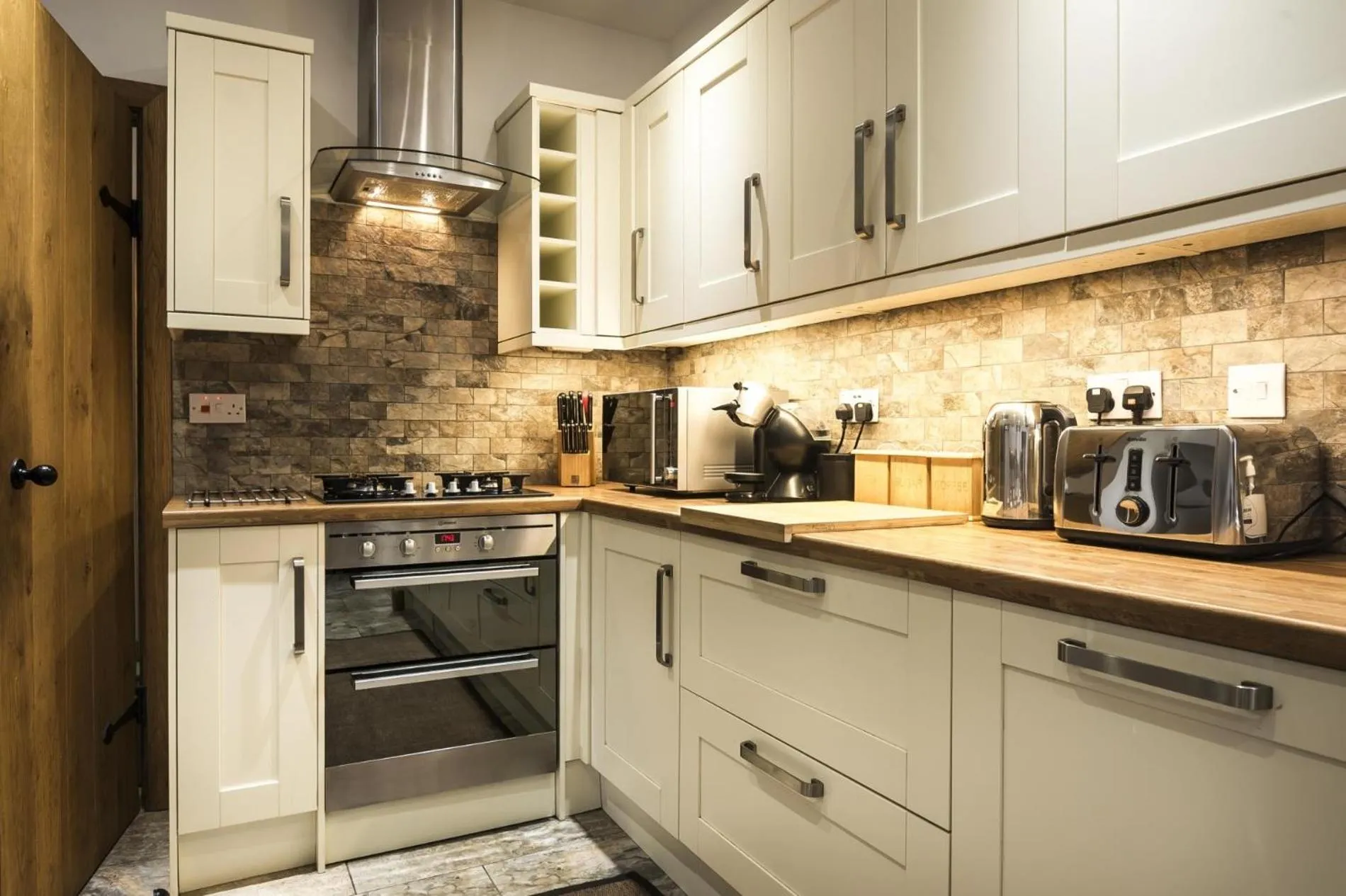 Floor plan in Orchard Cottage - Luxurious Barn Conversion - Beavers Hill